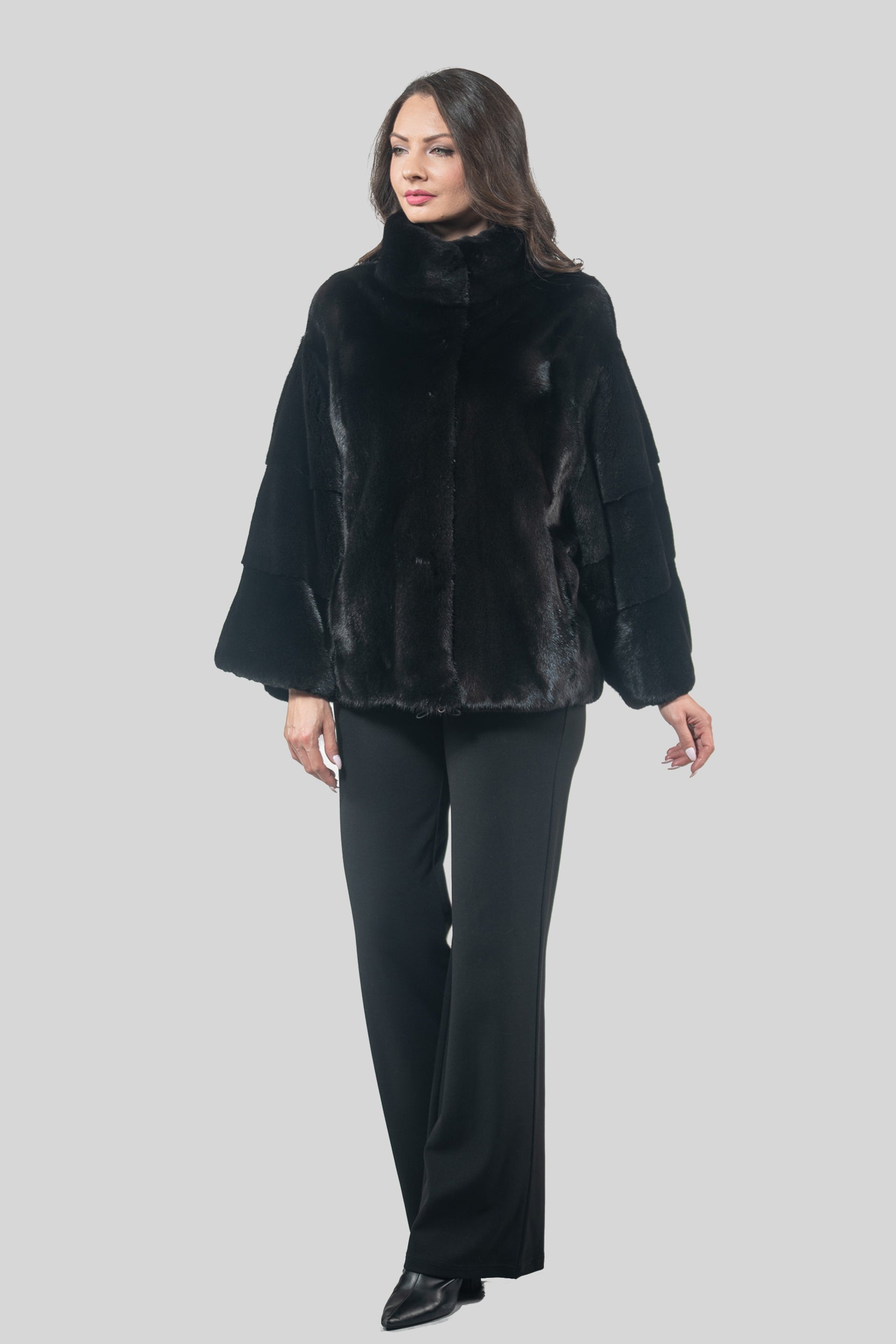 Black Mink Jacket with Stand Collar and Short Sleeves L/O13C138