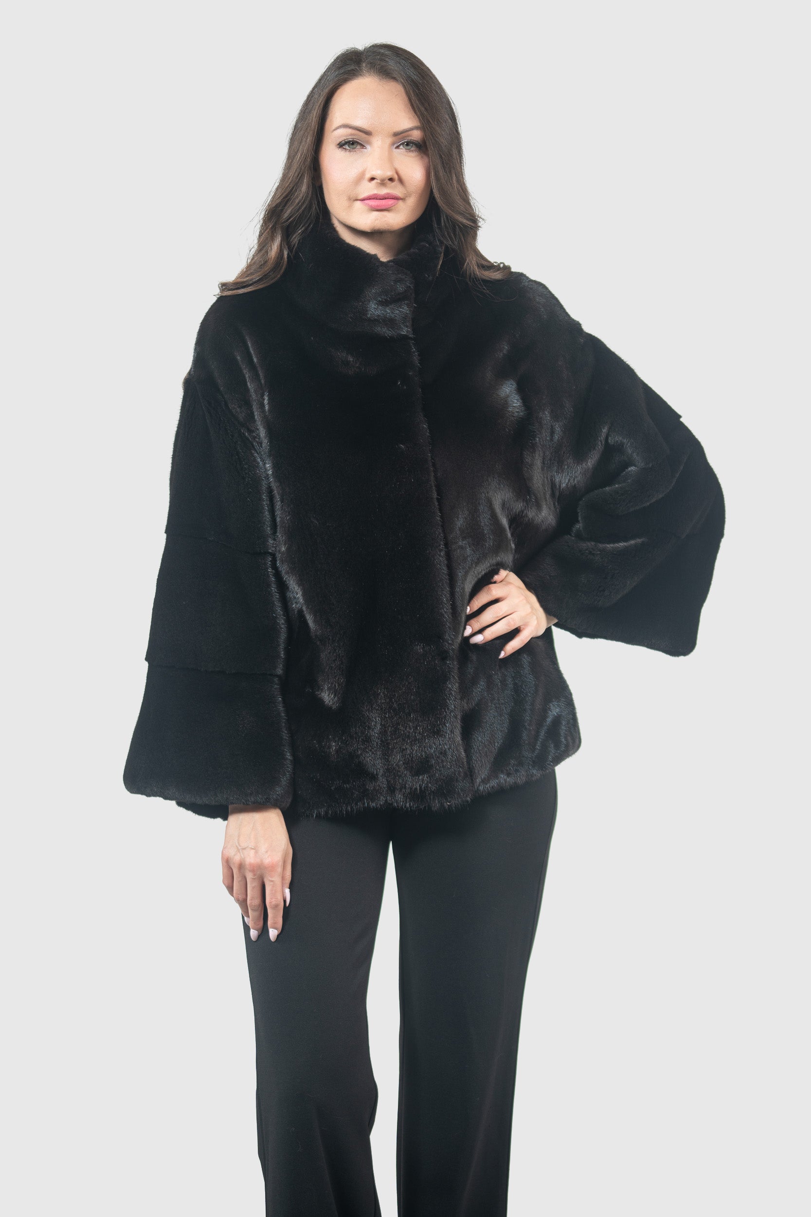 Black Mink Jacket with Stand Collar and Short Sleeves L/O13C138
