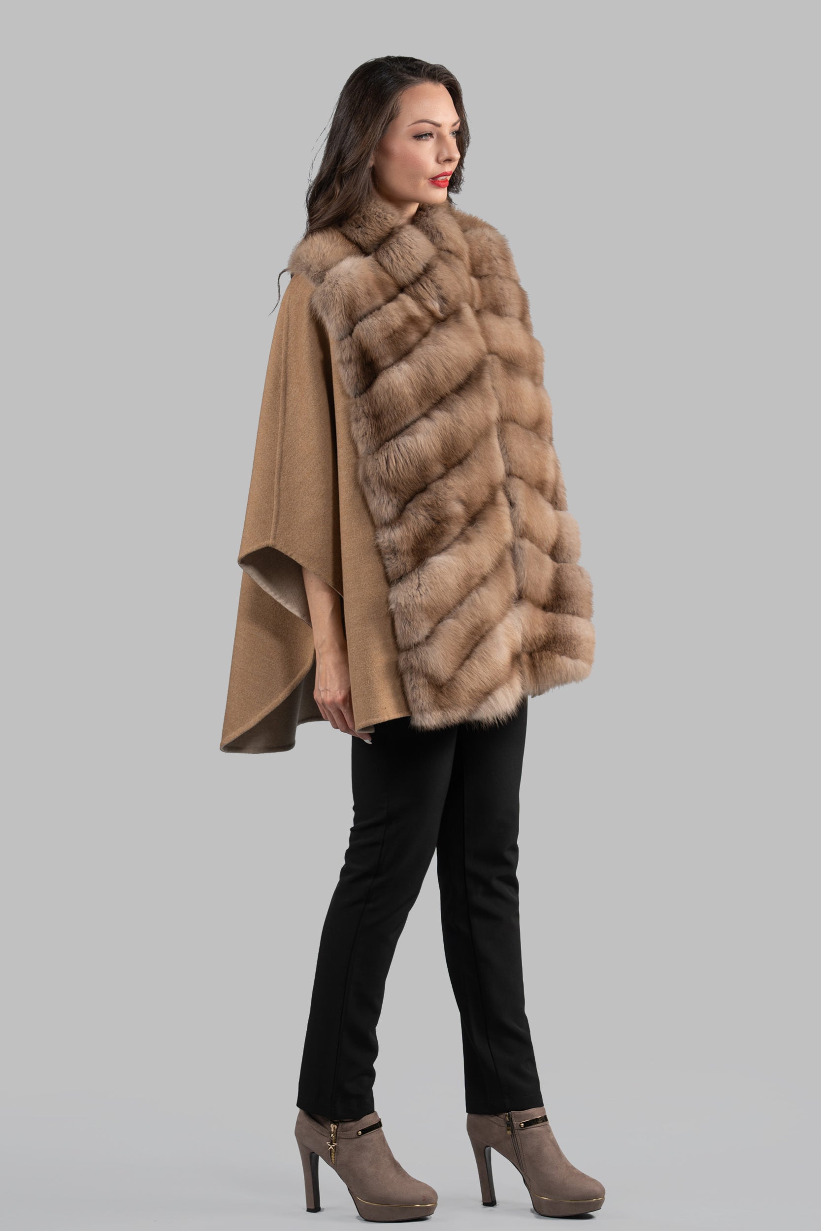 Beige Ecru Cashmere Cape with Baumarten Trim 18M950