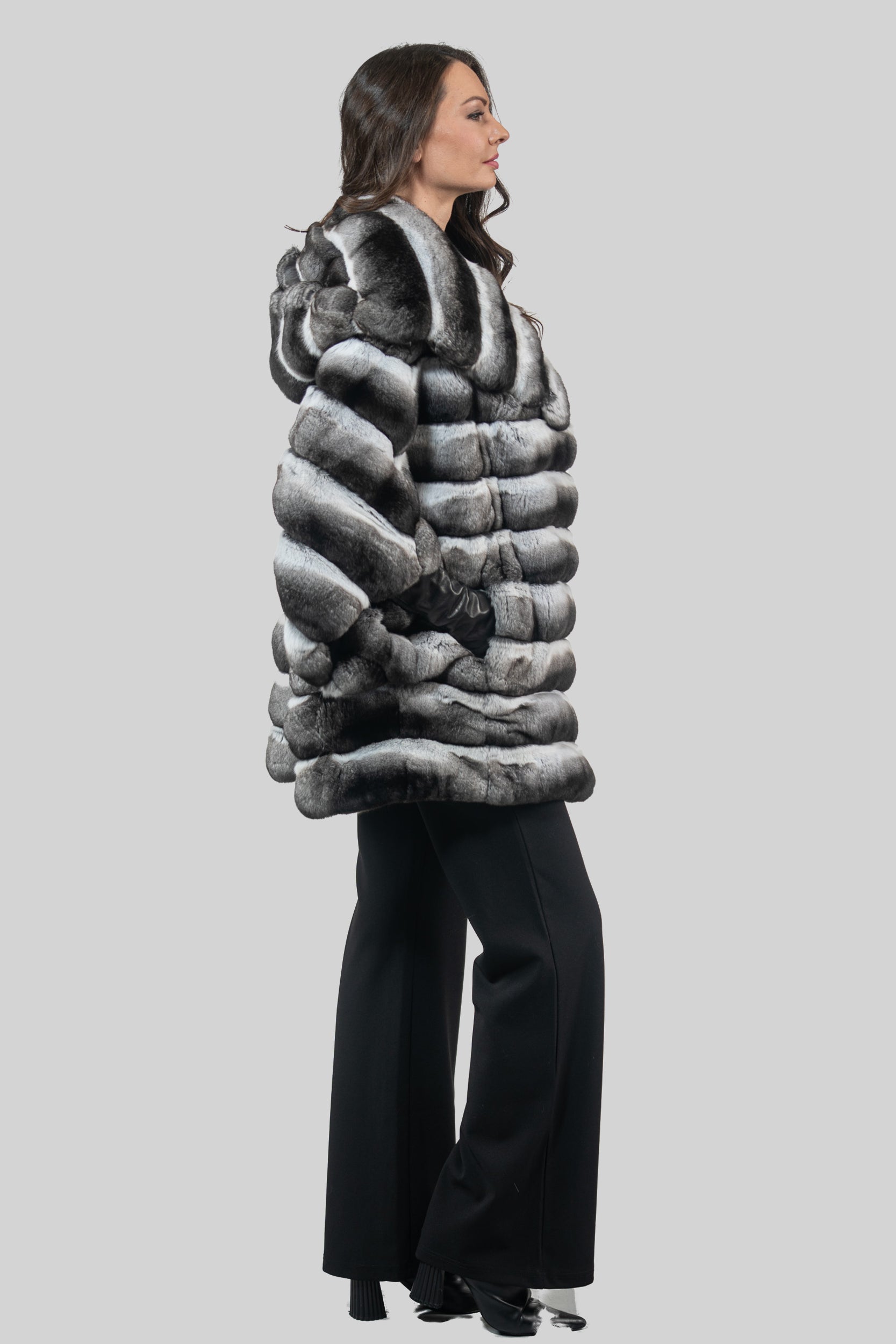 Chinchilla Hooded Cape P/K13C949