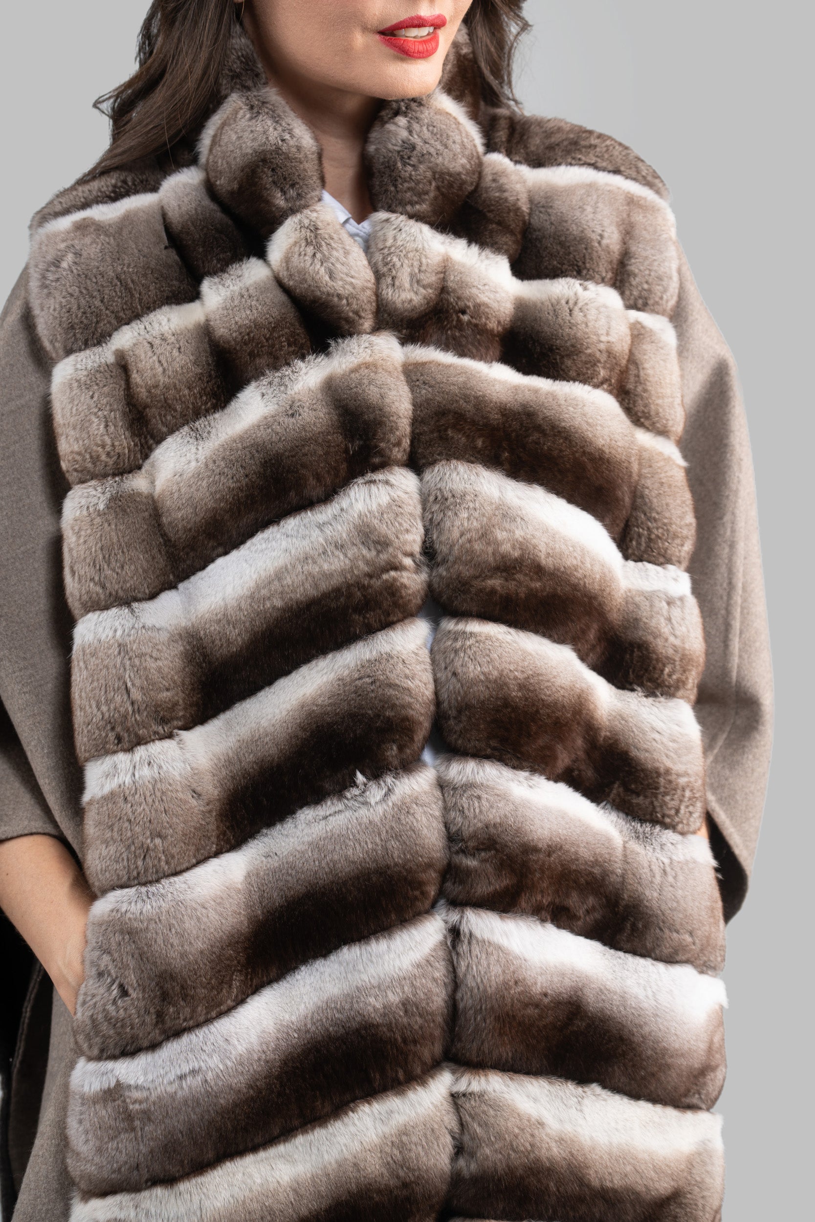 Grey Brown Cashmere Cape with Chinchilla Trim 18M950