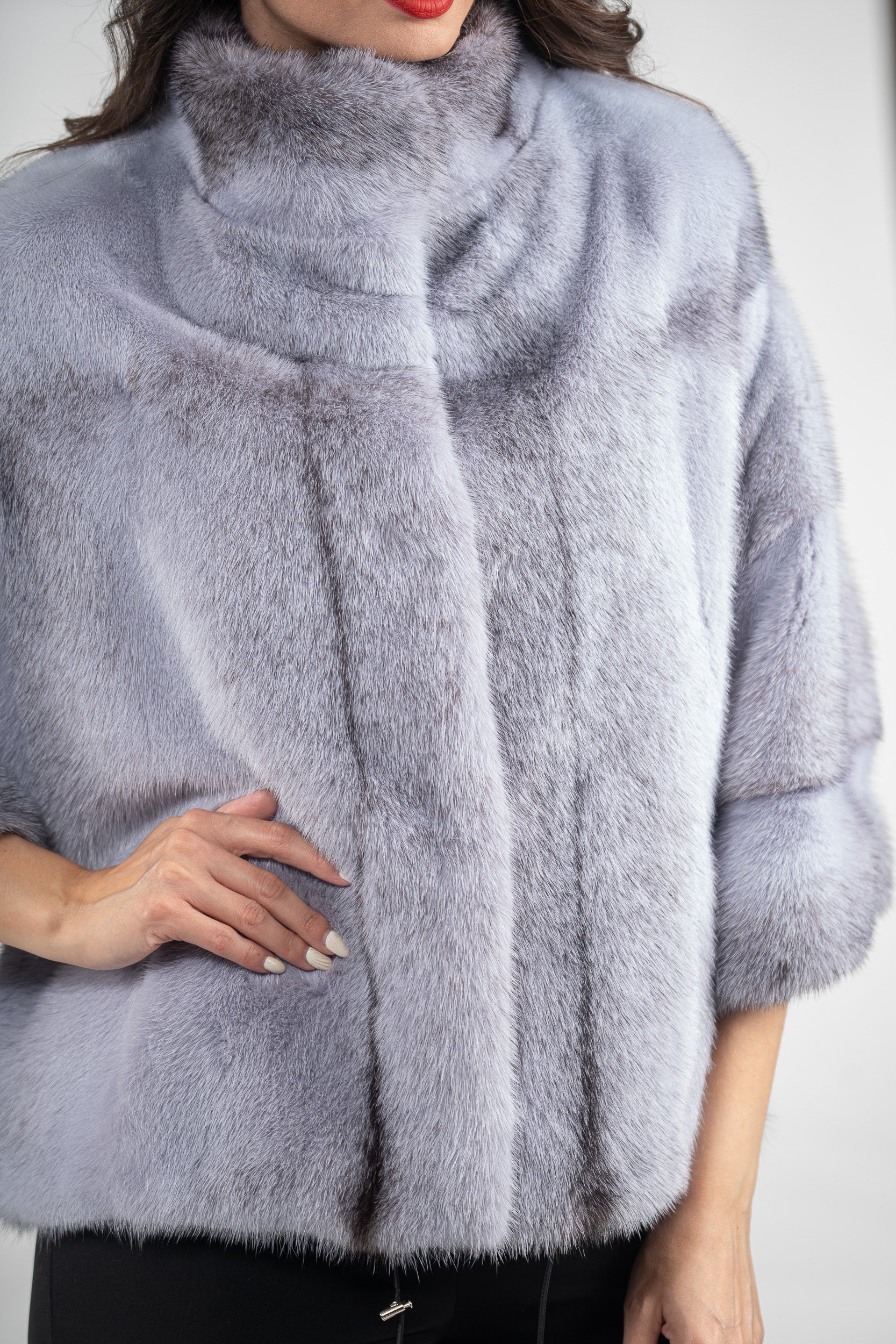 Grey Moon Cross Mink Jacket with Stand Collar and Short Sleeves L/O13C138