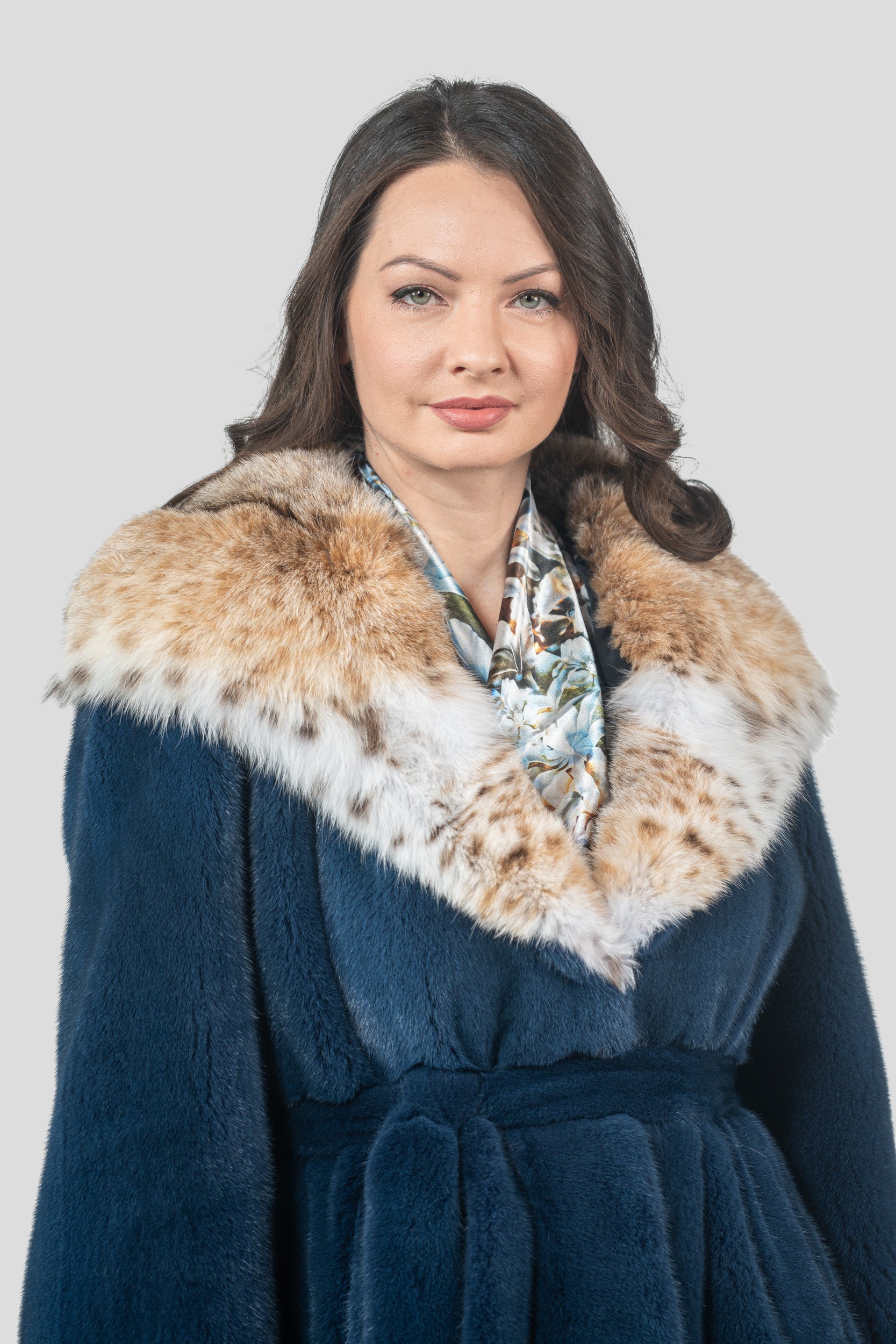 Blue Jean Mink Half Coat with Bobcat Hood L/O13C978