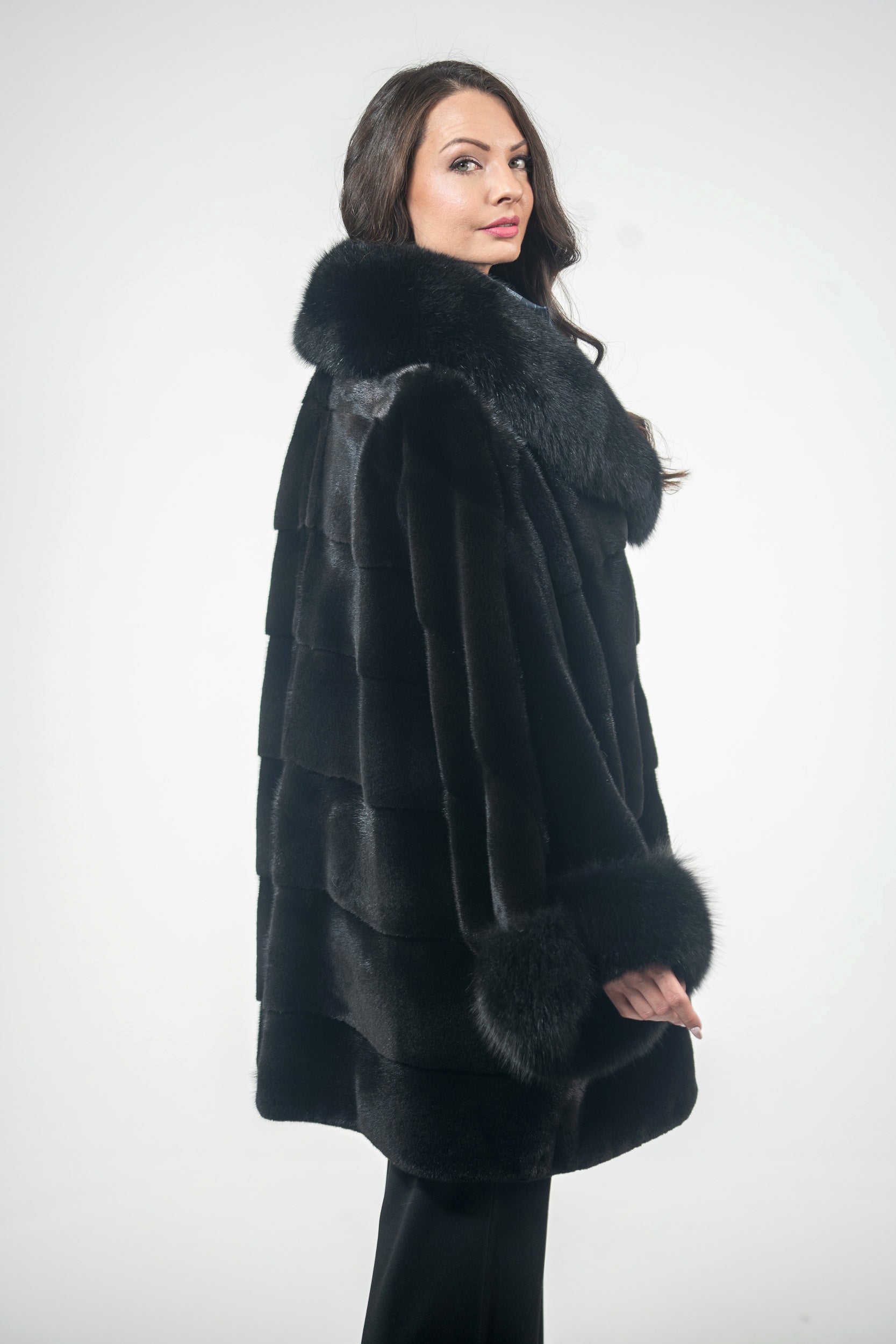 Blackglama Mink Cape with Fox-Trimmed Notch Collar P/K929