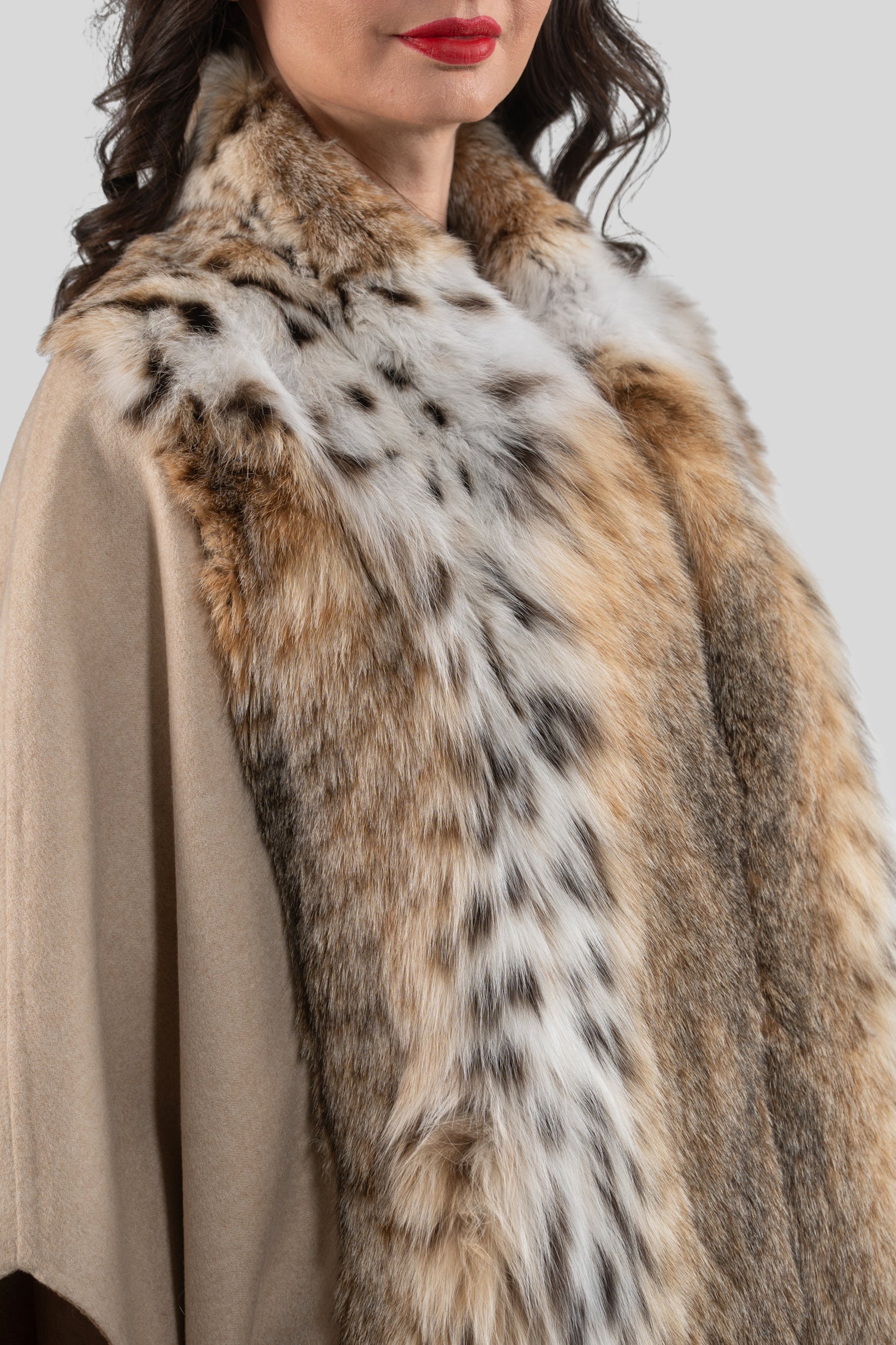 Ecru Cashmere Cape with Bobcat Fur Trim 18M950