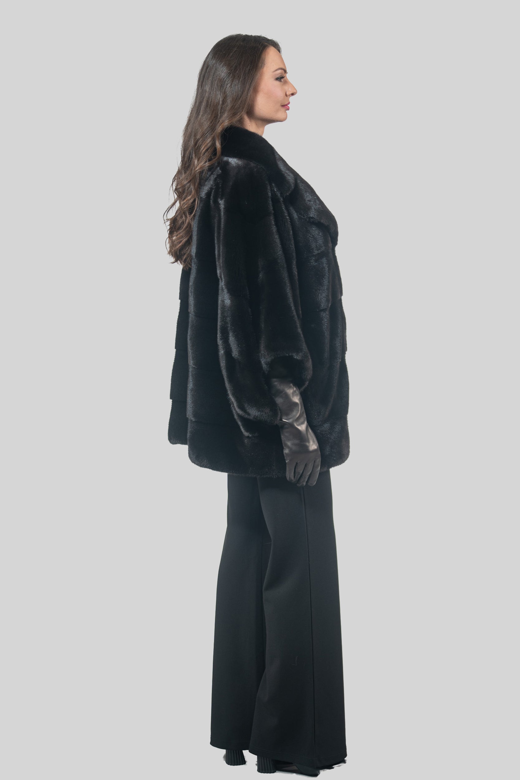 Blackglama Mink Cape with Notch Collar P/K13C929