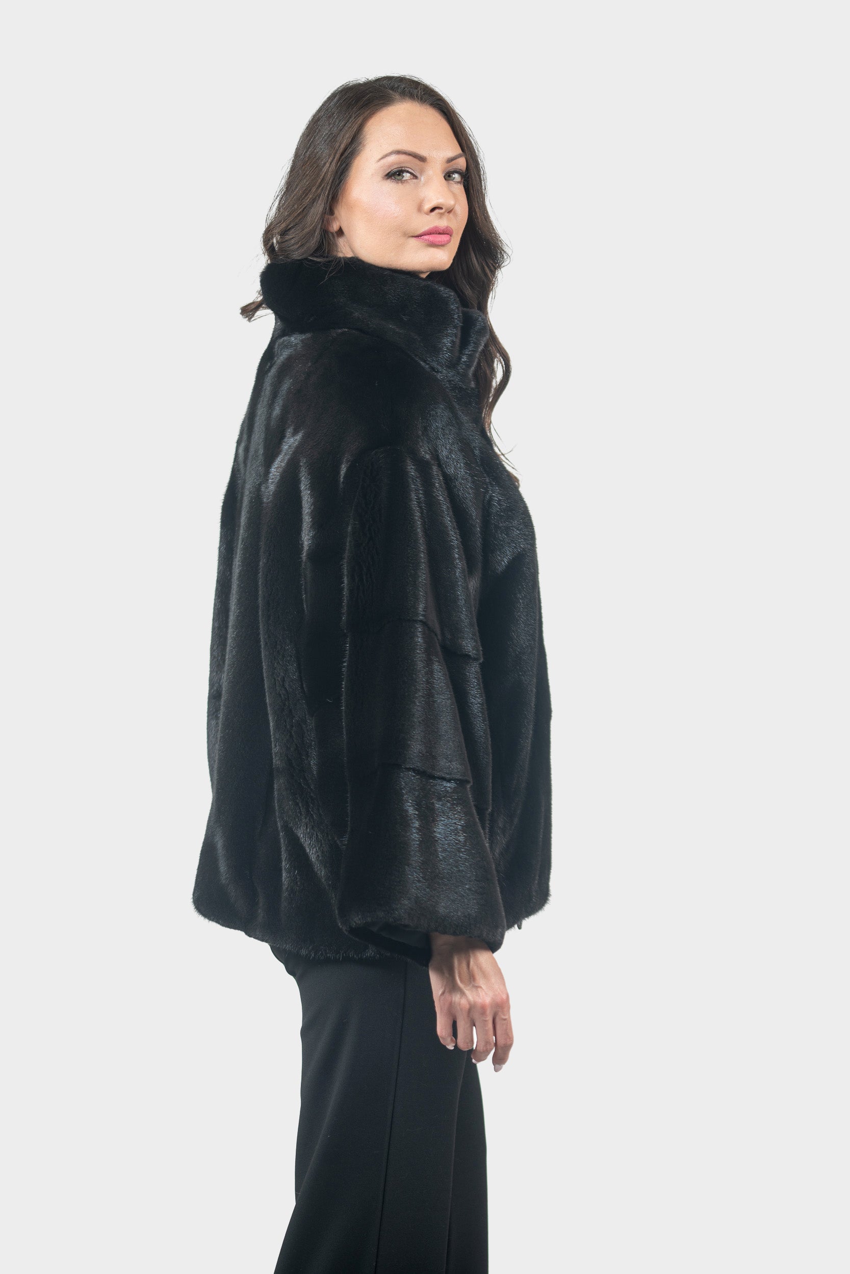 Black Mink Jacket with Stand Collar and Short Sleeves L/O13C138