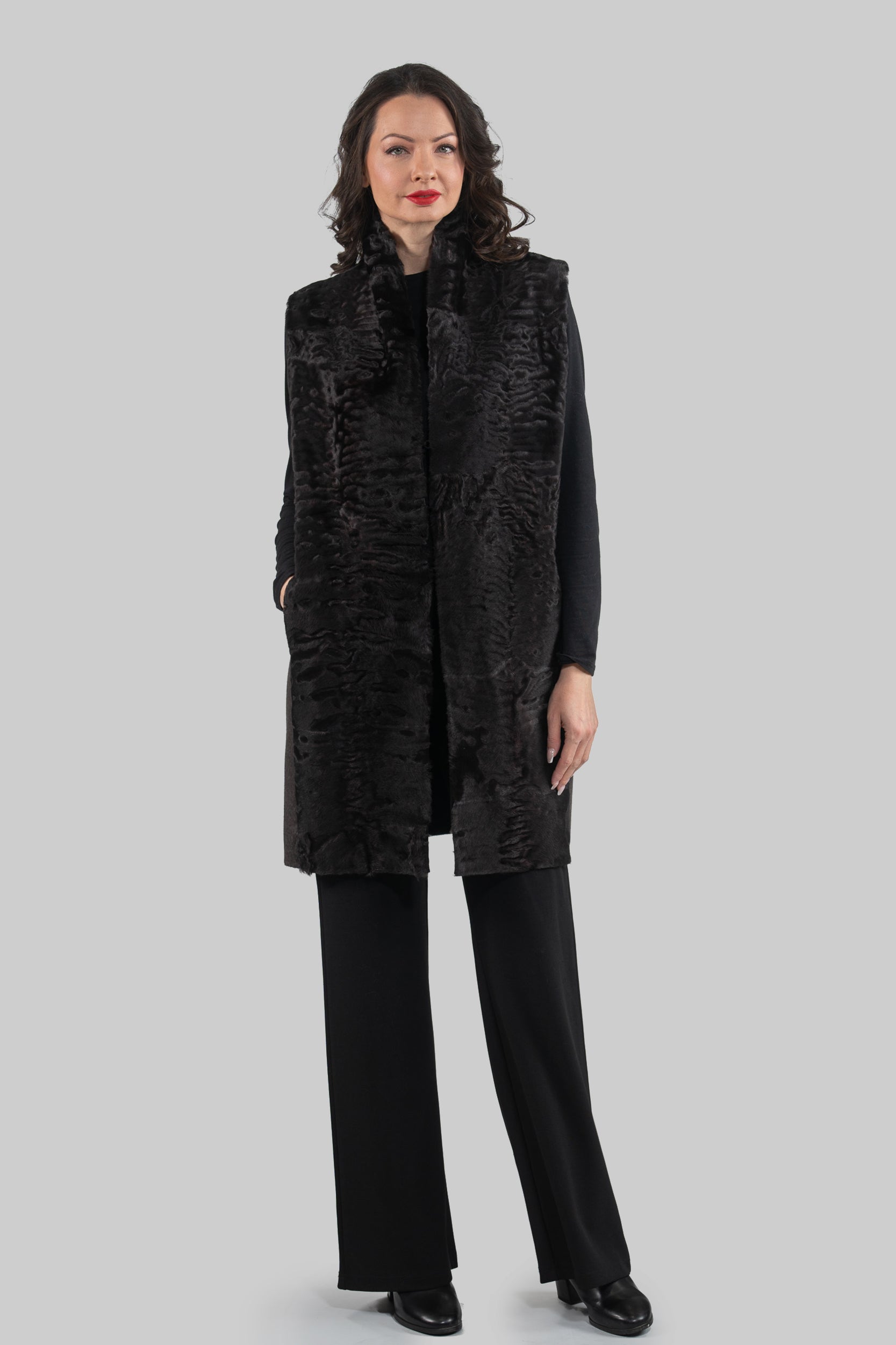 Grey Cashmere Vest with Swakara Fur Trim 17C8003
