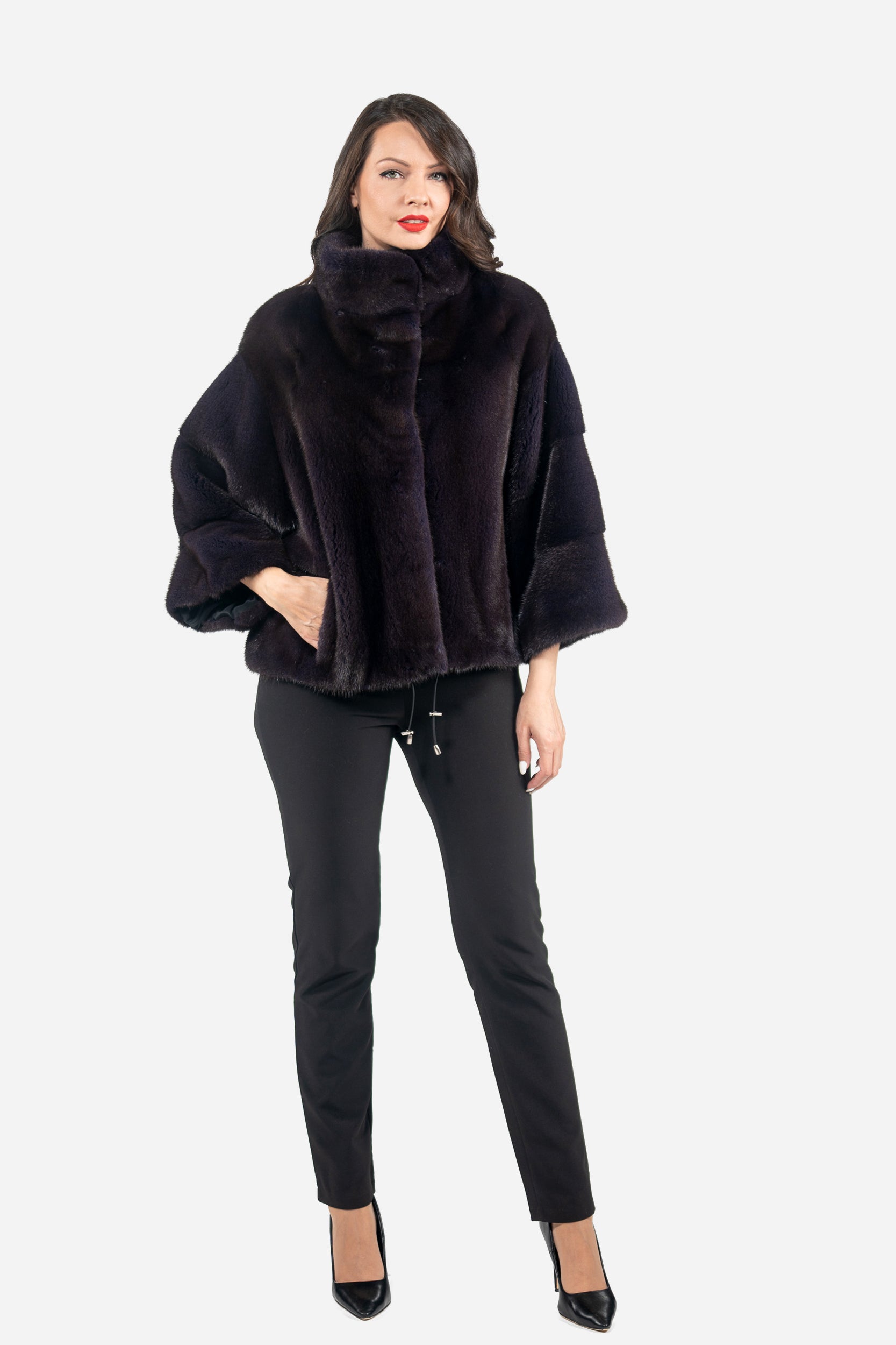 Aubergine Mink Jacket with Stand Collar and Short Sleeves L/O13C138