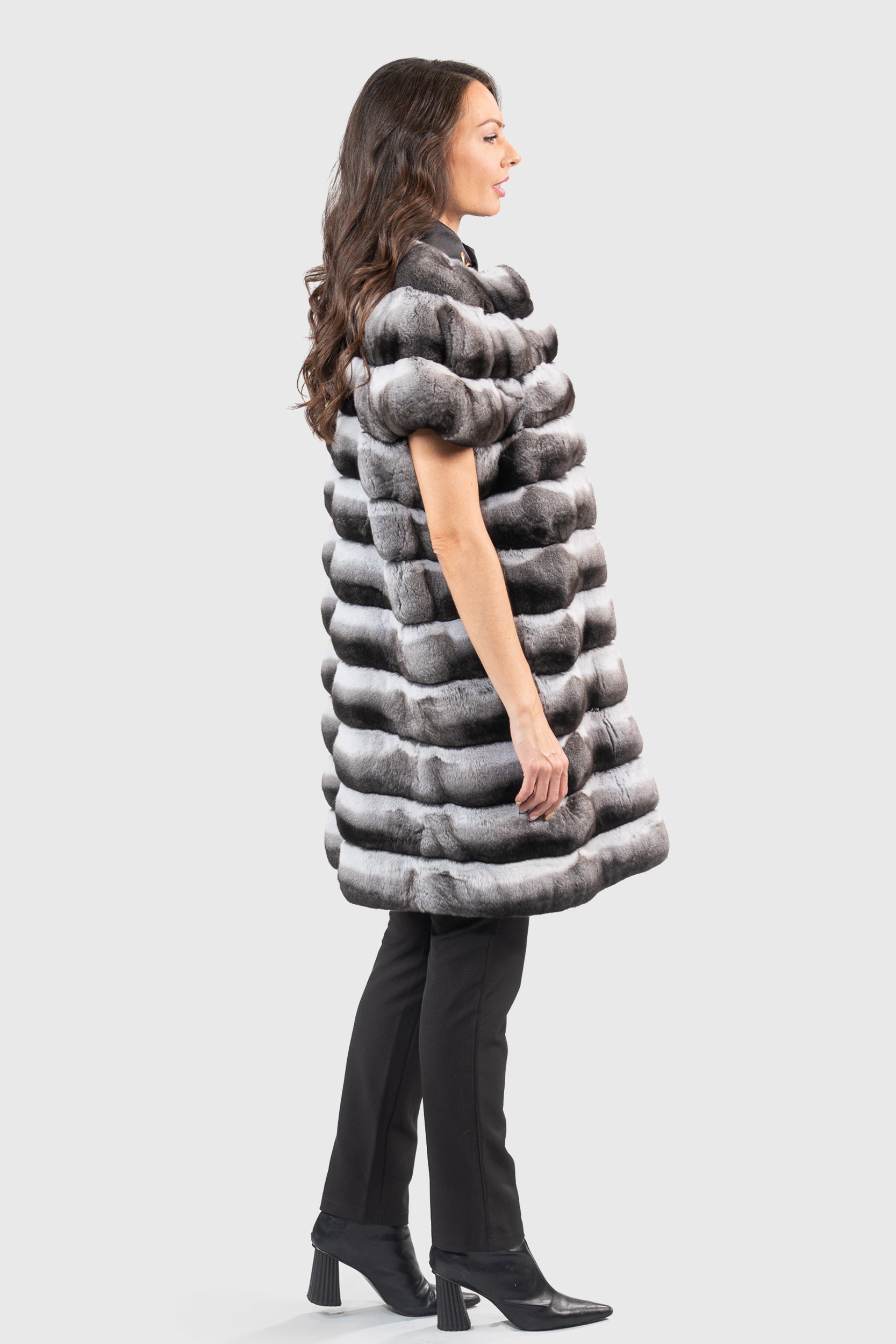 Chinchilla Collarless Vest P/K13C525