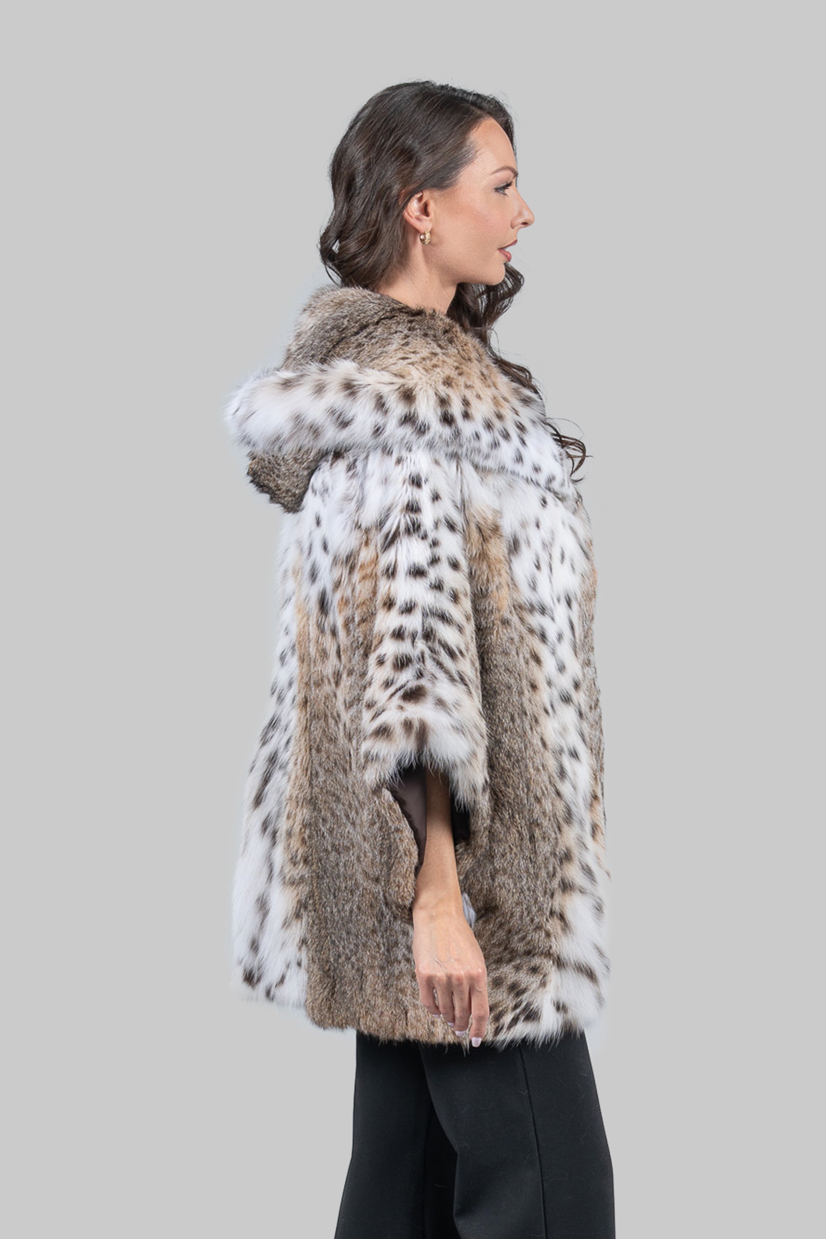 Bobcat Hooded Cape 13C949H