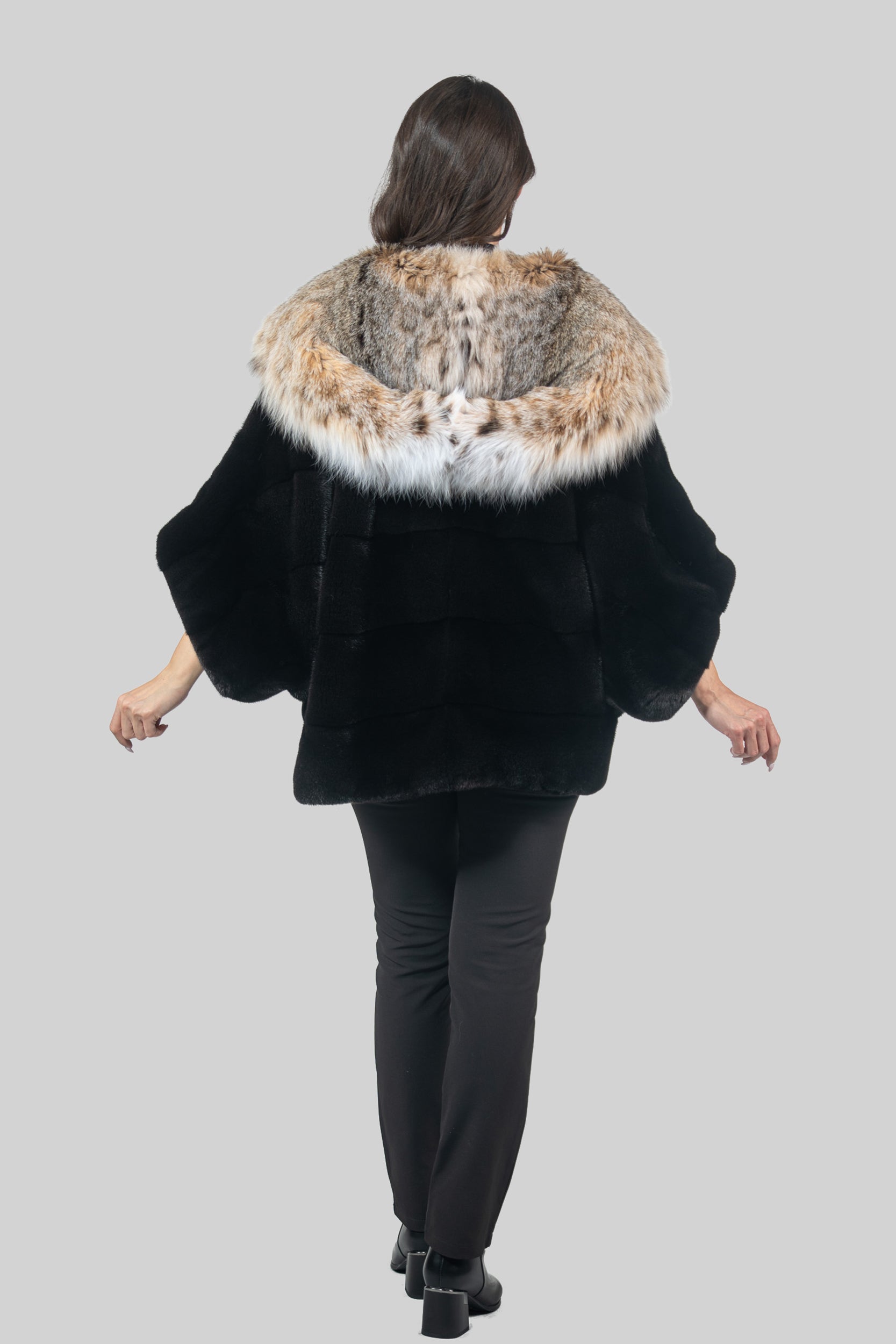 Blackglama Mink Hooded Cape with Bobcat Trim P/K13C949
