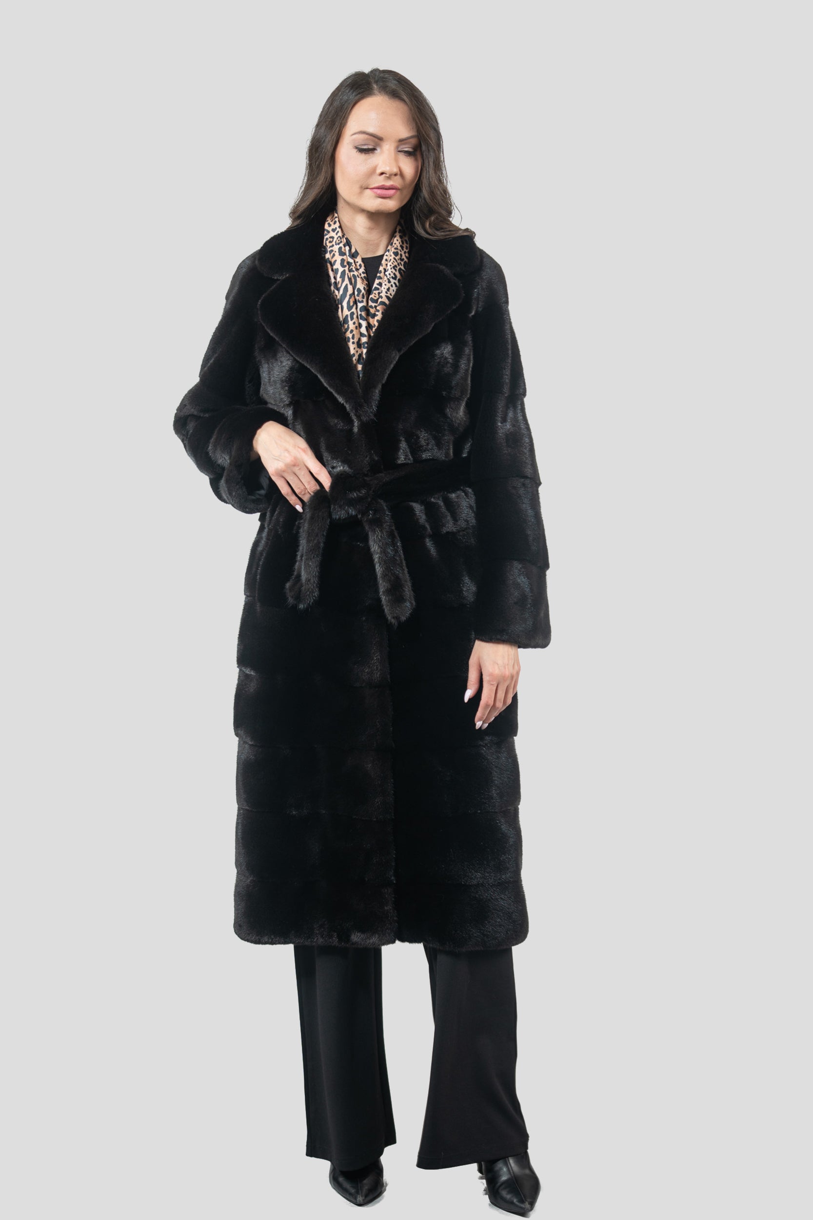 Blackglama Mink Coat with Notch Collar P/K13c530s20