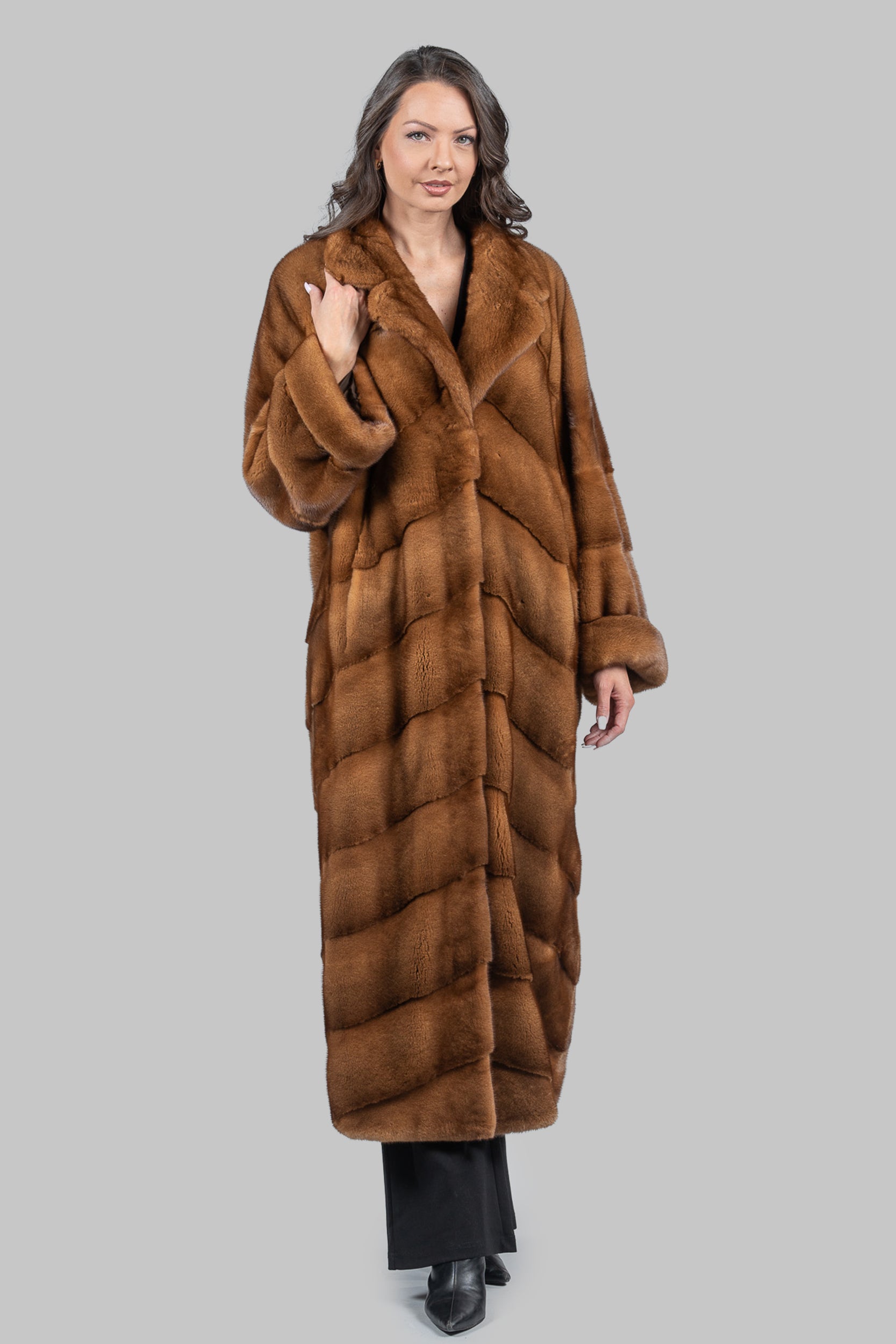 Gold Mink Coat with Notch Collar A/K13C848GS20