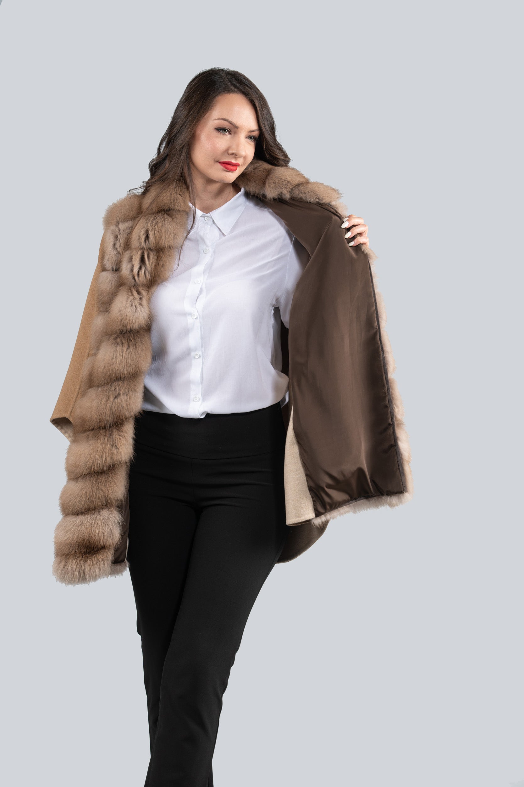 Beige Ecru Cashmere Cape with Baumarten Trim 18M950