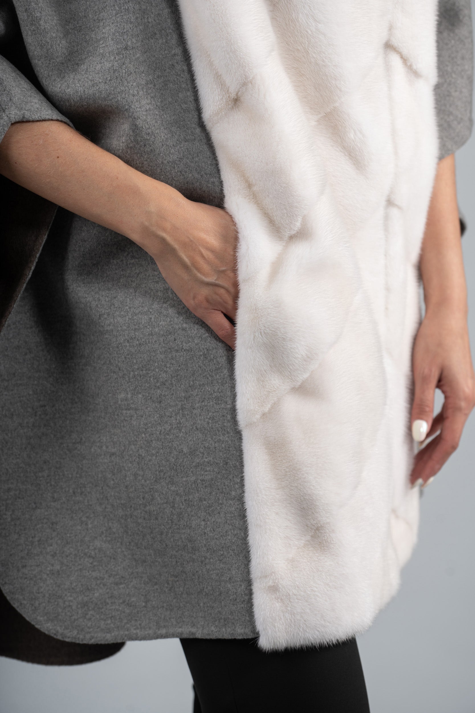 Grey Brown Cashmere Cape with Mink Trim 18M950