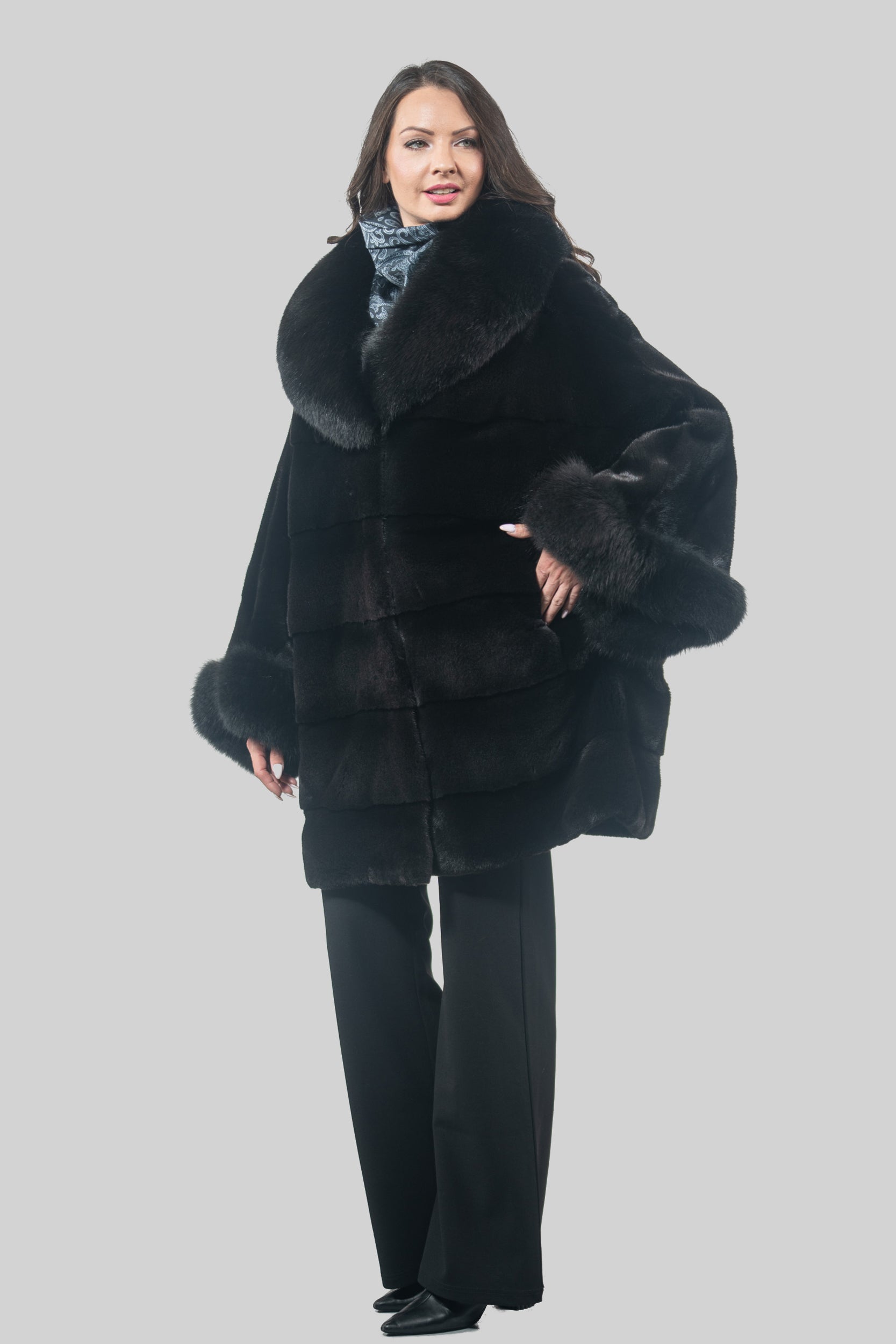 Blackglama Mink Cape with Fox-Trimmed Notch Collar P/K929