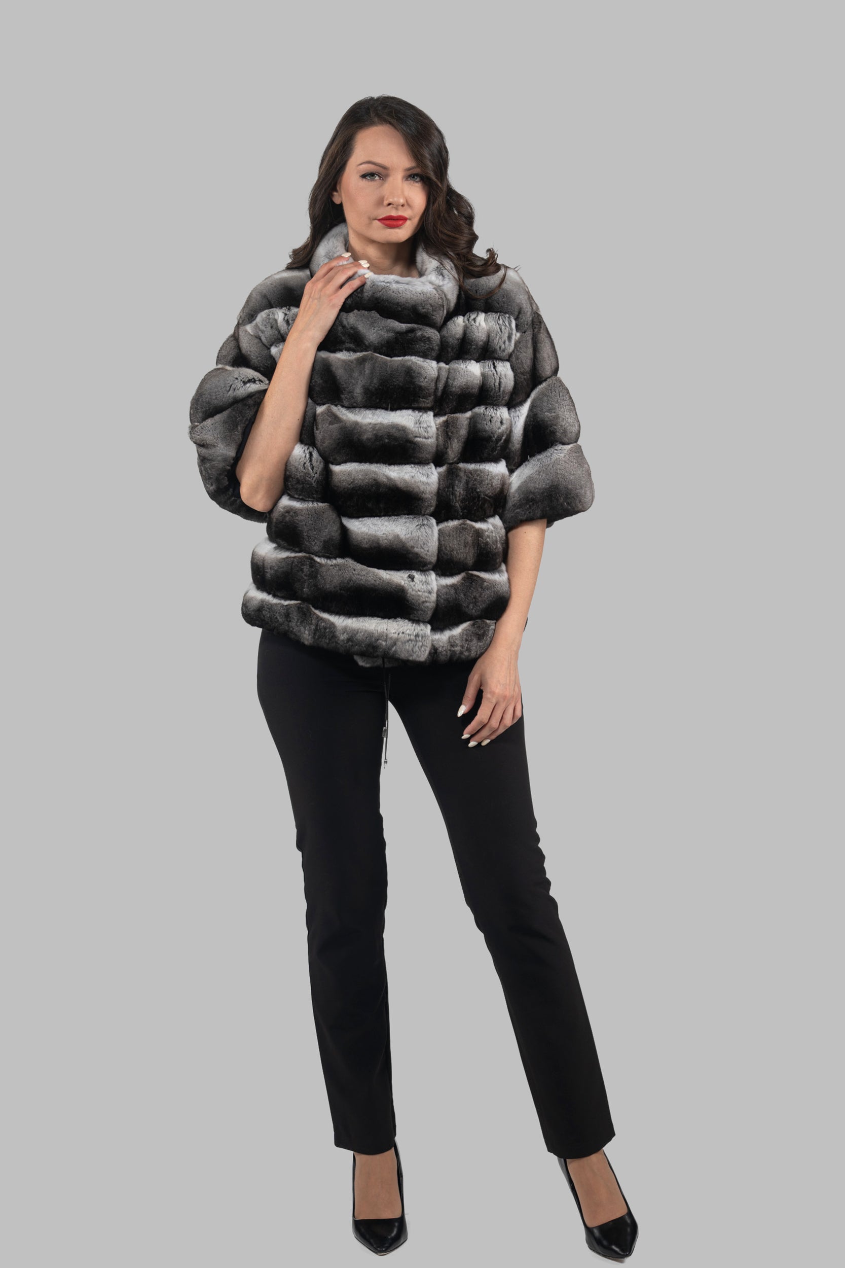 Chinchilla Jacket with Stand Collar and Short Sleeves P/K13C139