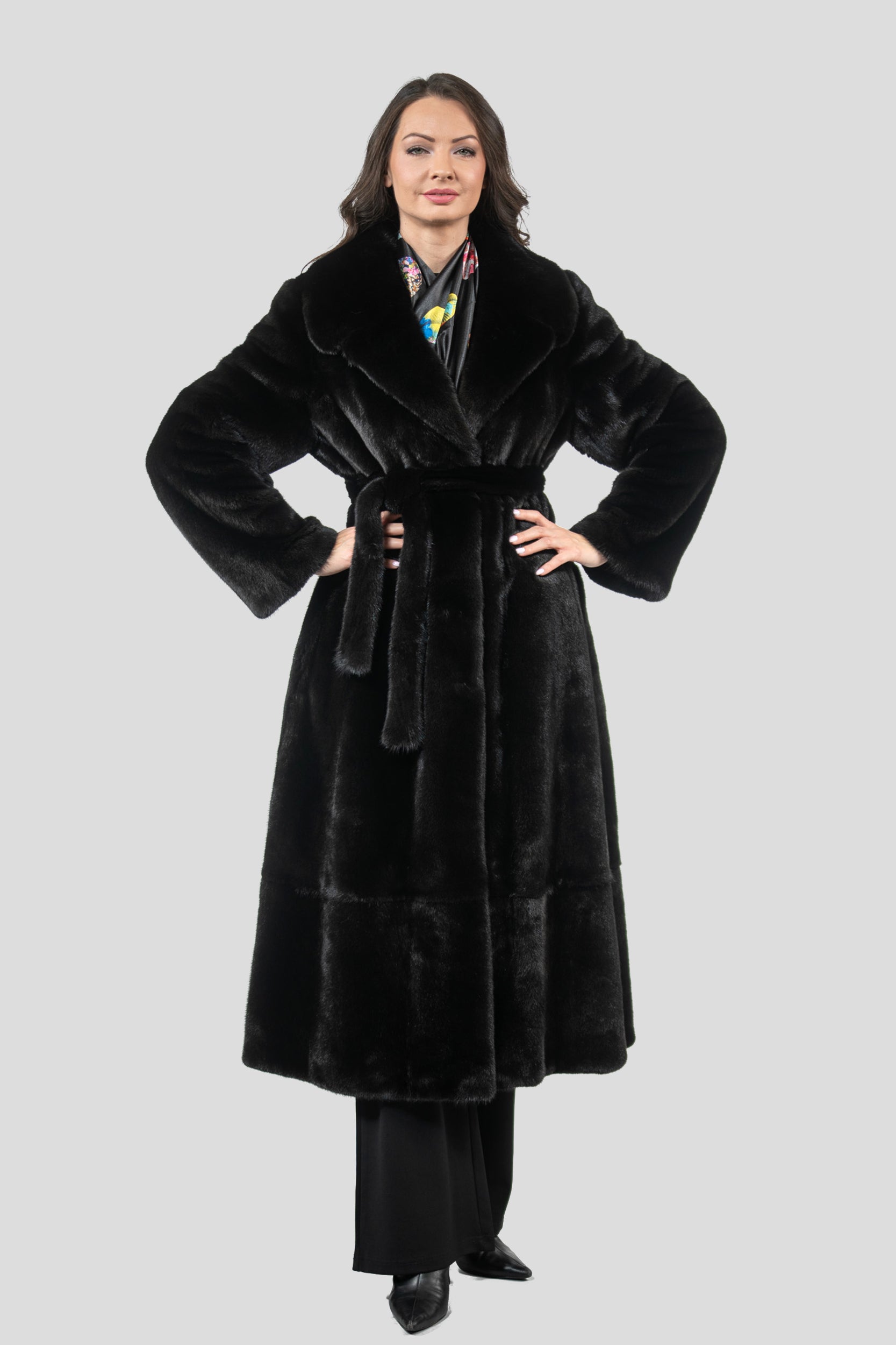 Blackgalama Mink Coat with Notch Collar S/S690S23