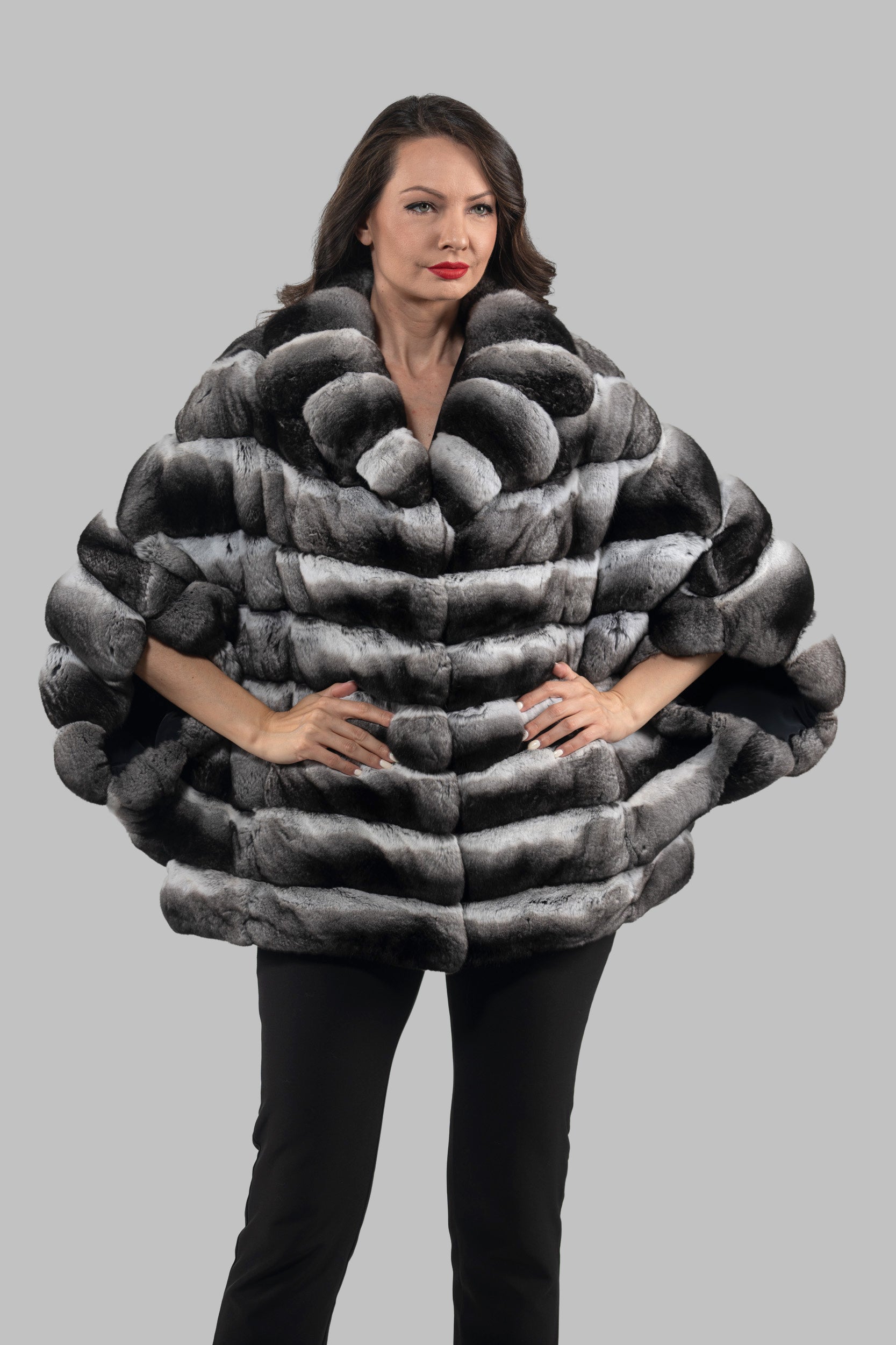 Chinchilla Cape with Notch Collar P/K929
