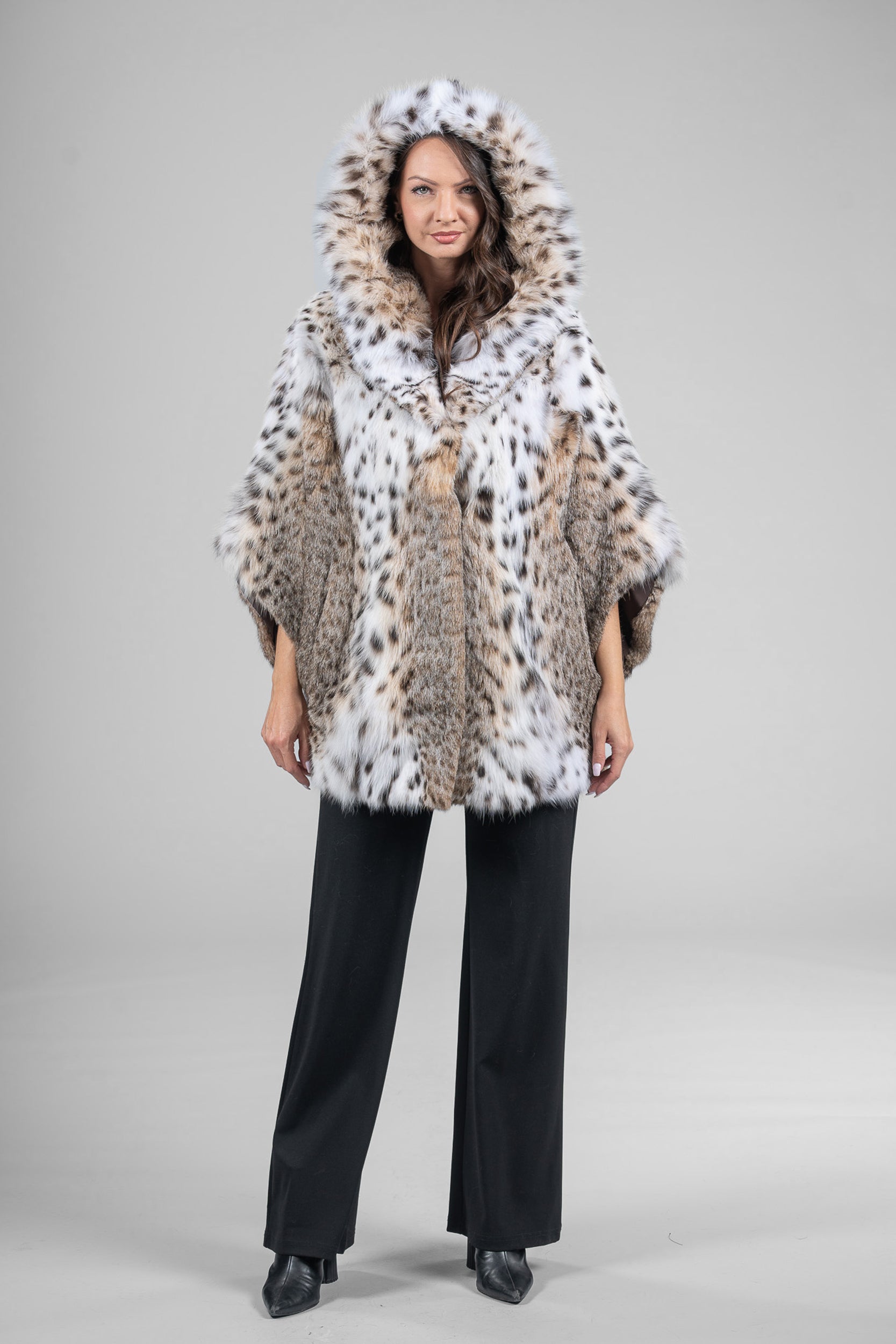 Bobcat Hooded Cape 13C949H