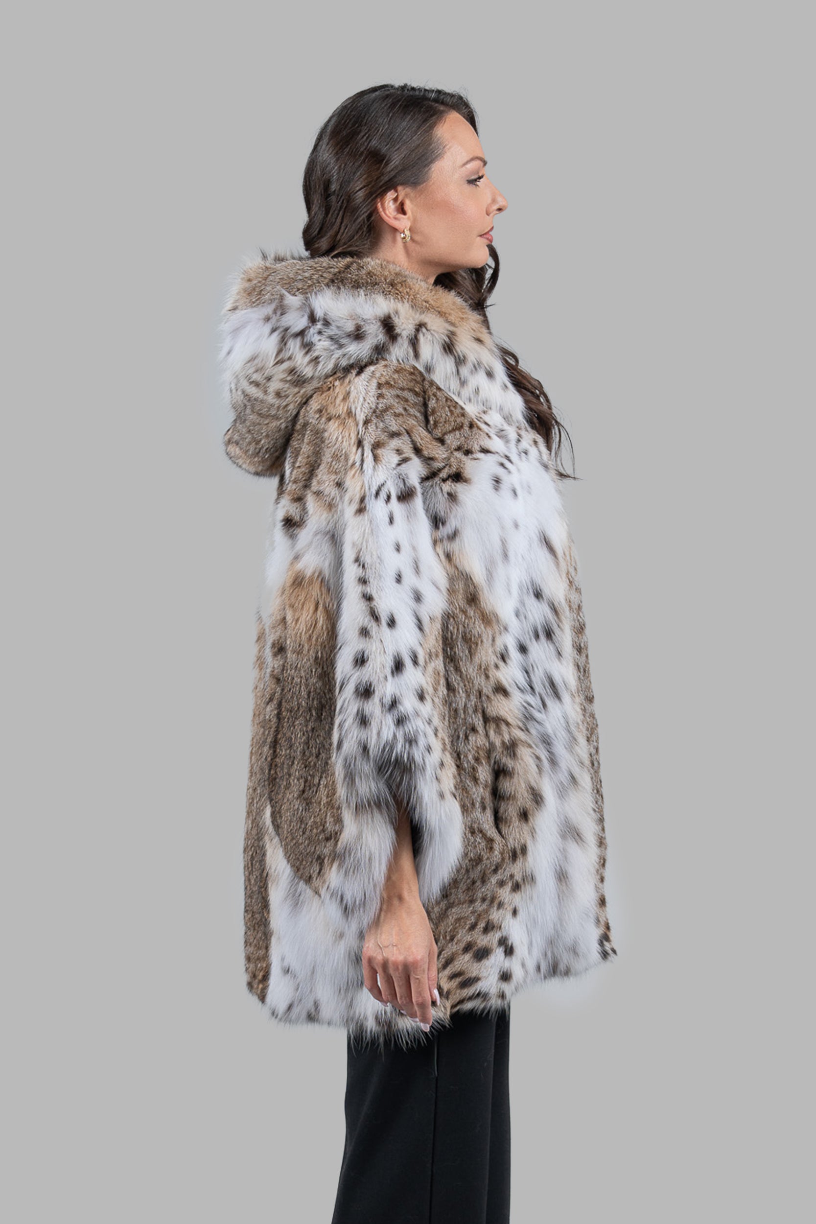 White Bobcat Hooded Cape 13C949H