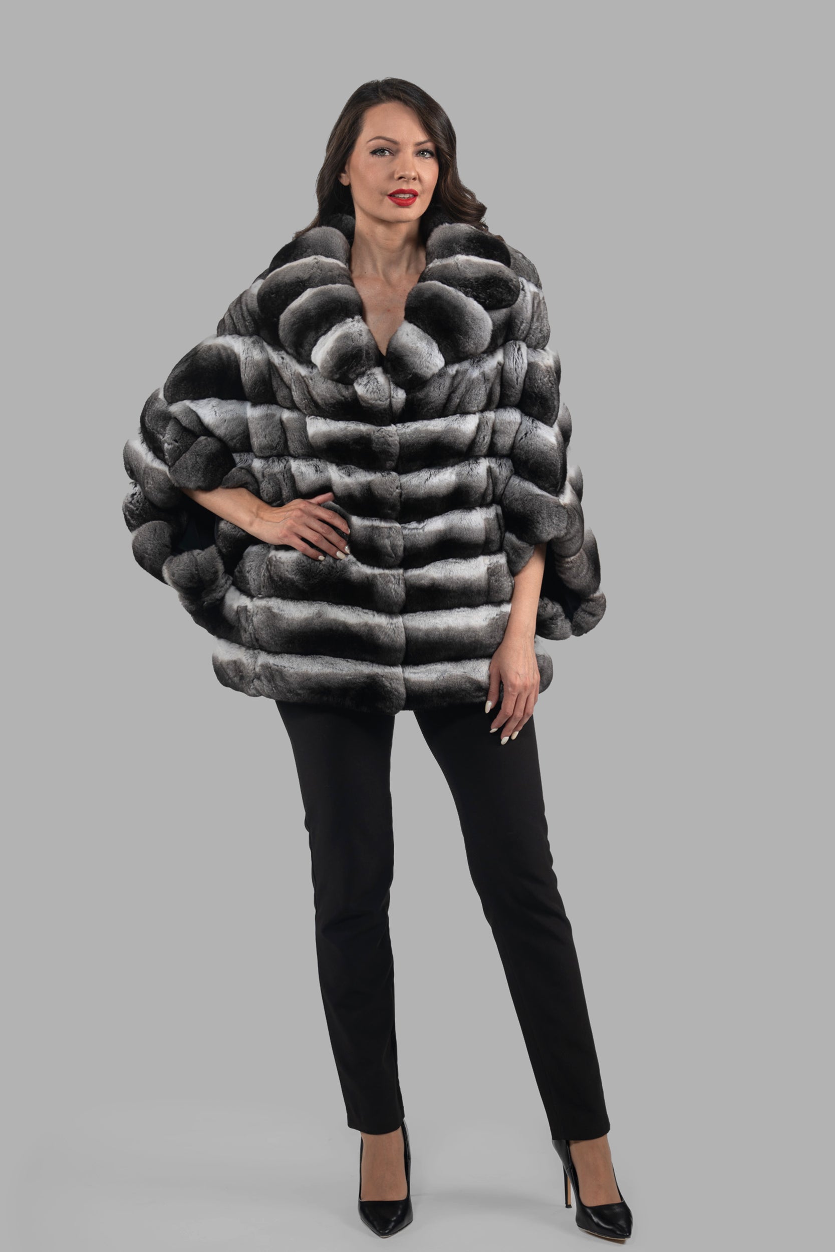 Chinchilla Cape with Notch Collar P/K929