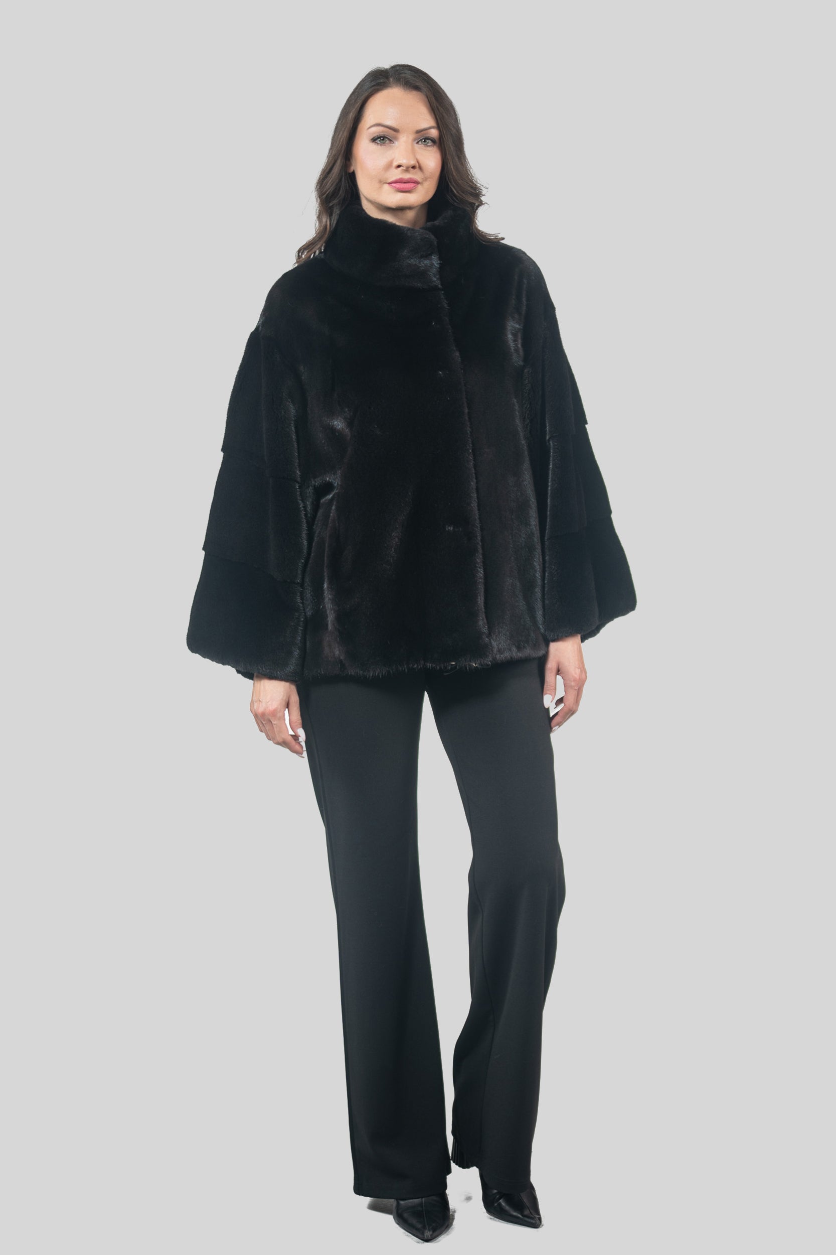 Black Mink Jacket with Stand Collar and Short Sleeves L/O13C138