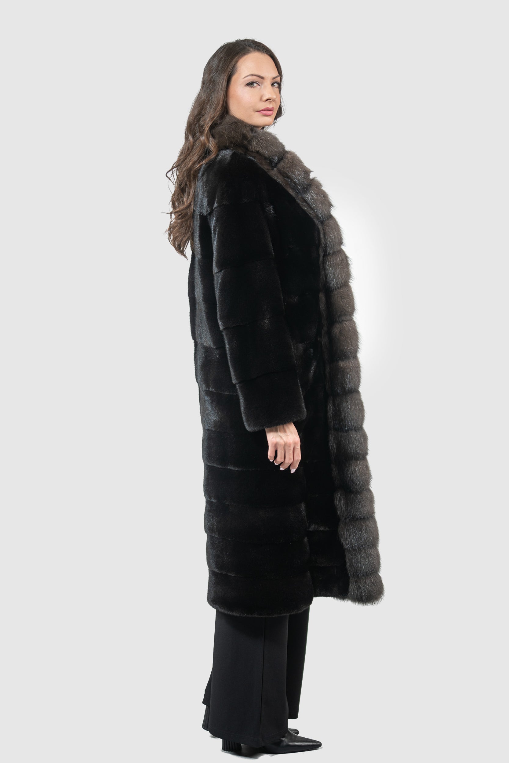 Blackglama Mink Coat With Russian Sable Trim P/K22C68