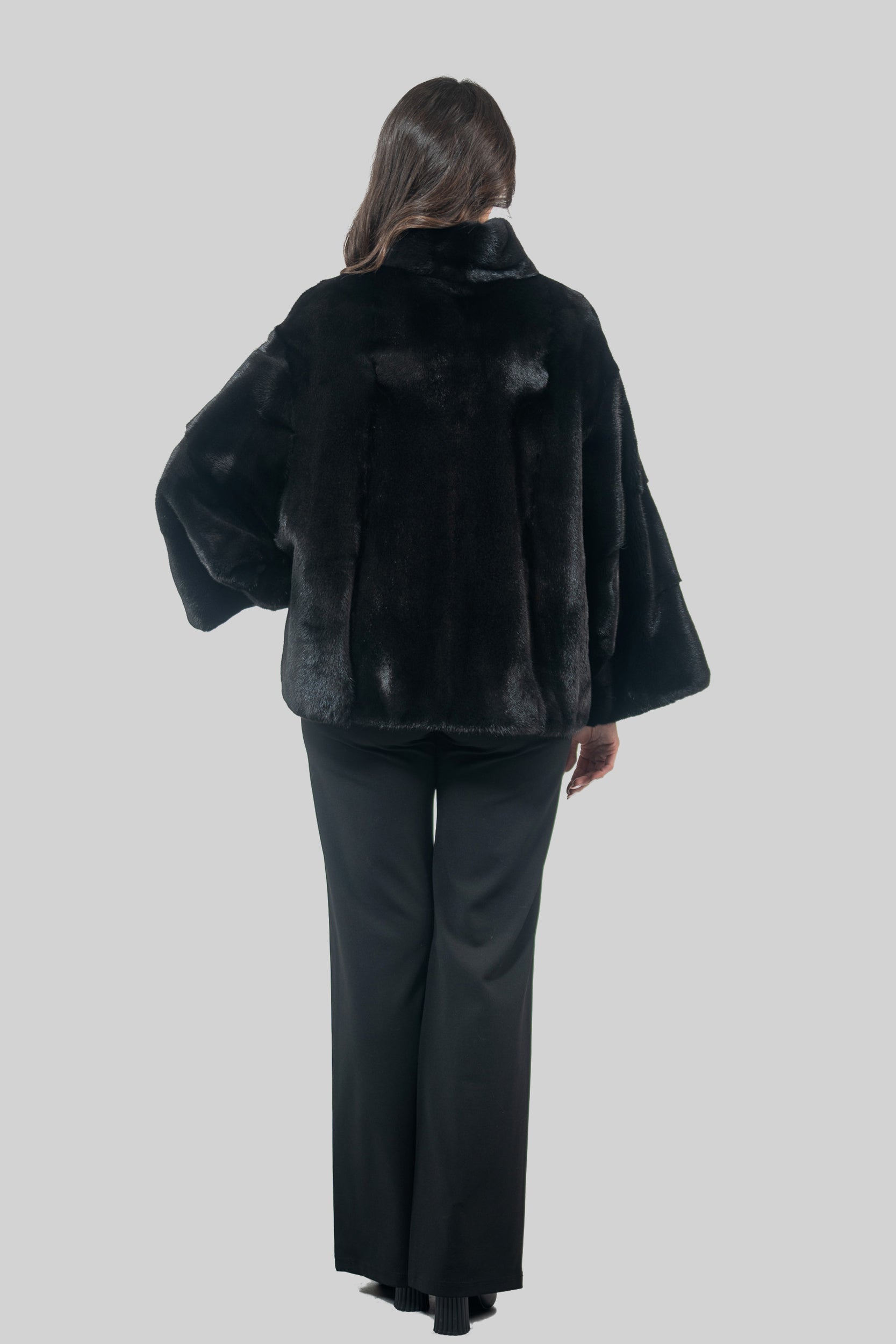 Black Mink Jacket with Stand Collar and Short Sleeves L/O13C138