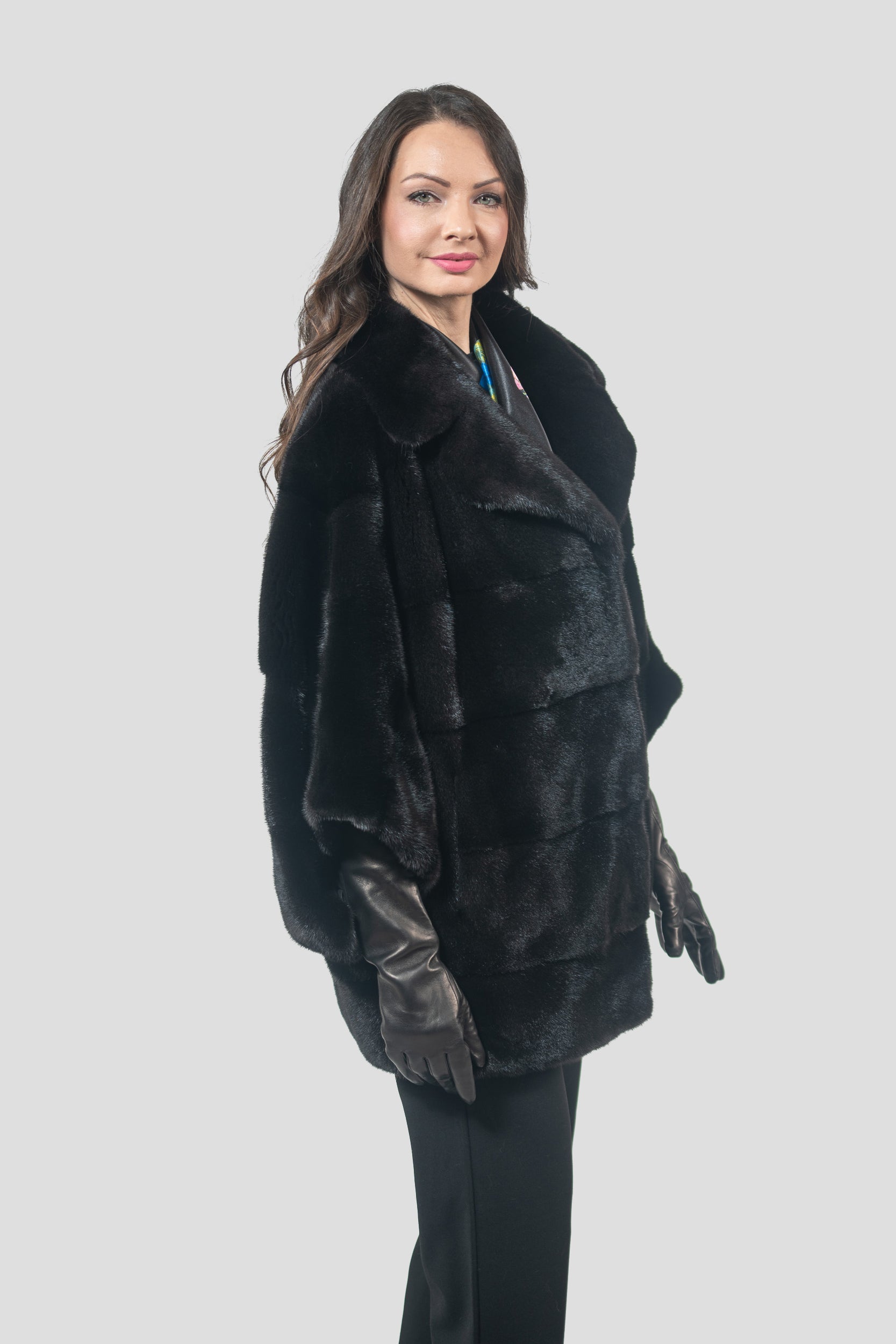 Blackglama Mink Cape with Notch Collar P/K13C929