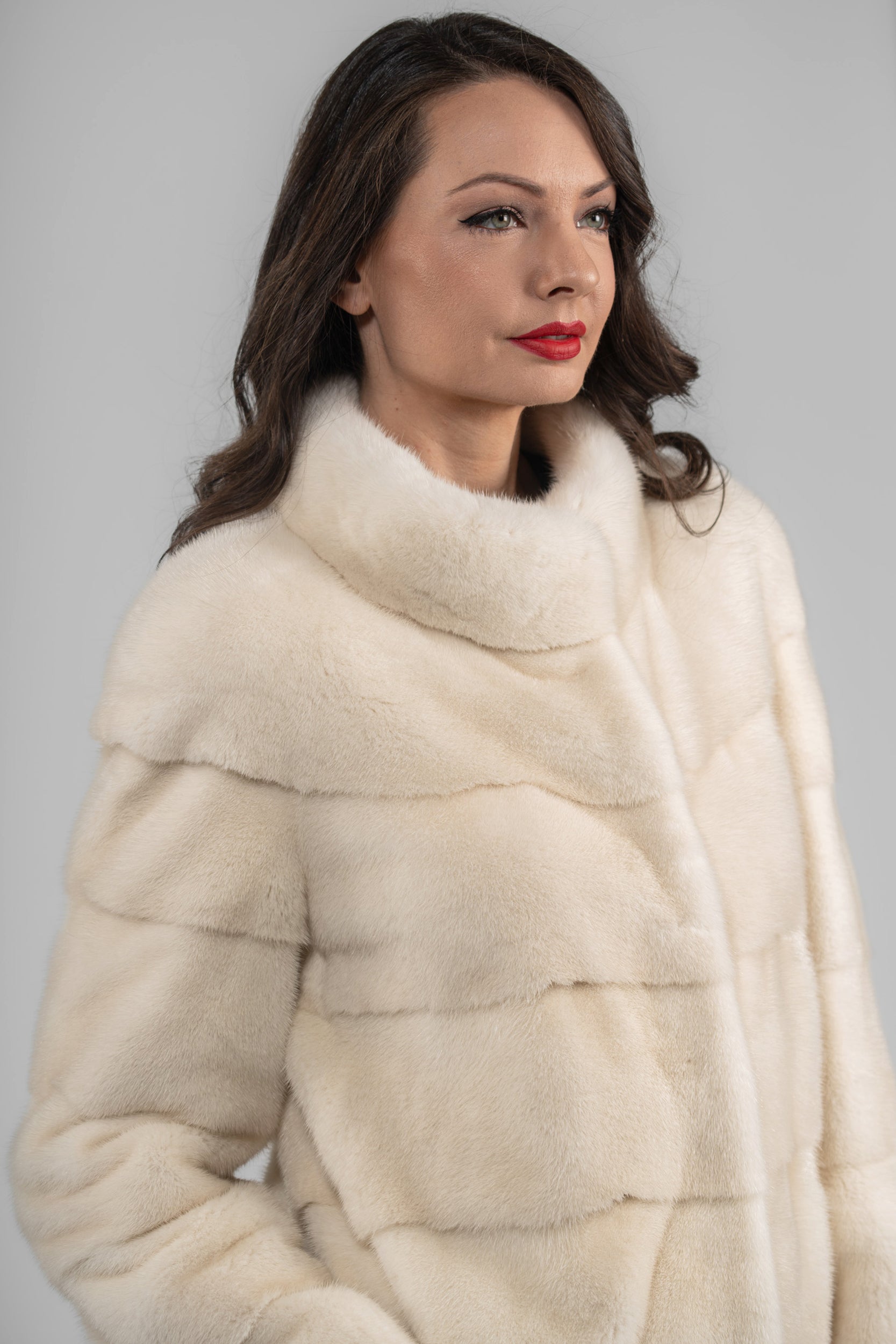 Pearl G/W Mink Half Coat with Stand Collar P/K13C530