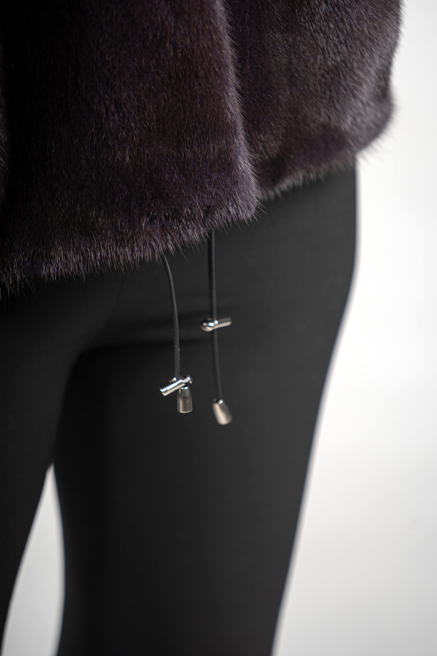 Asphalto Mink Jacket with Stand Collar and Short Sleeves L/O13C138