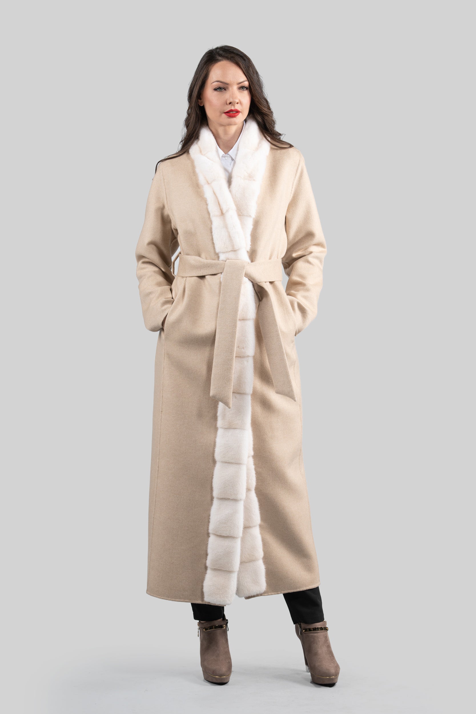 Ecru Beige Cashmere Coat with Mink Trim 21C6080