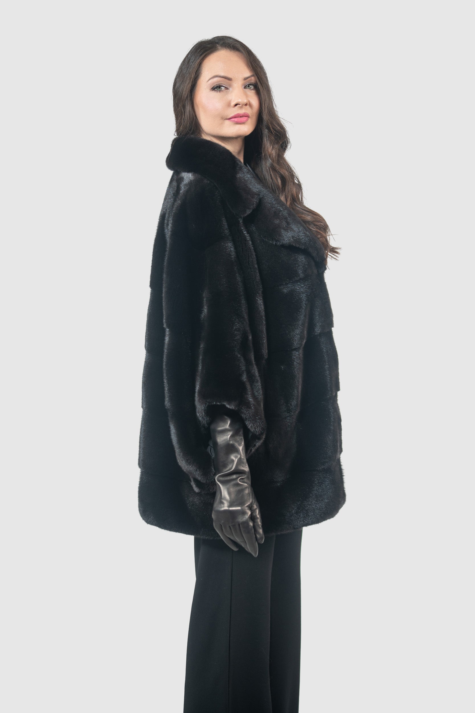 Blackglama Mink Cape with Notch Collar P/K13C929