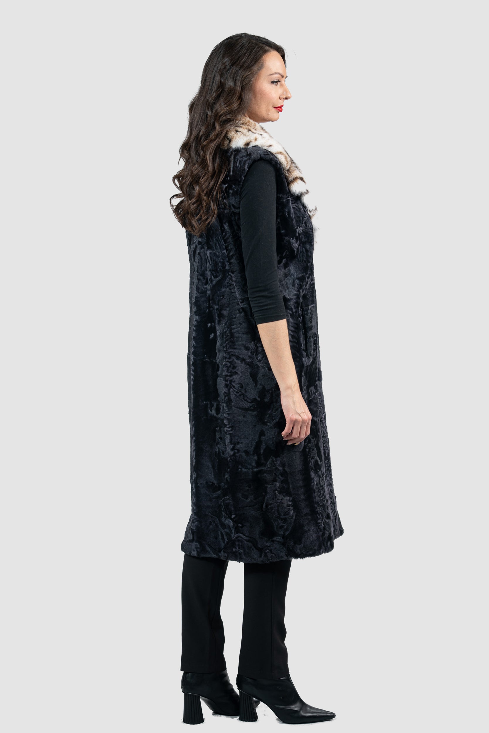 Gray Moon Swakara Vest with Bobcat Notch Collar S/S13c519s20