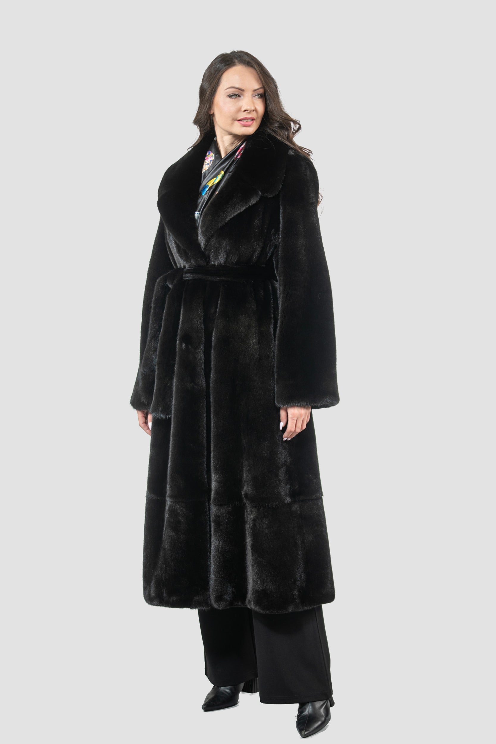 Blackgalama Mink Coat with Notch Collar S/S690S23