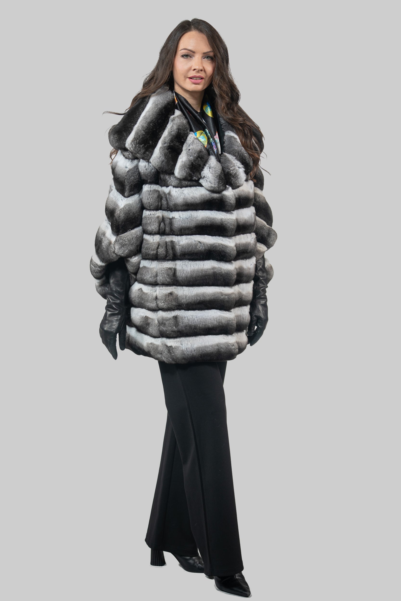 Chinchilla Hooded Cape P/K13C949