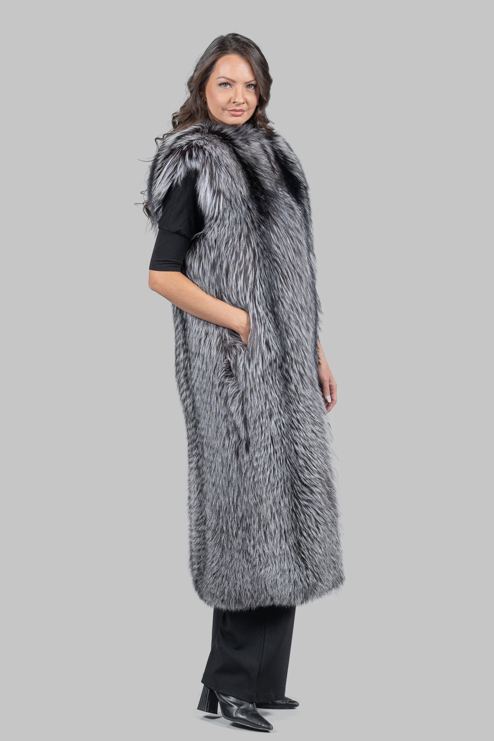 Arizante Full-Length Fox Fur Vest L/O13C519
