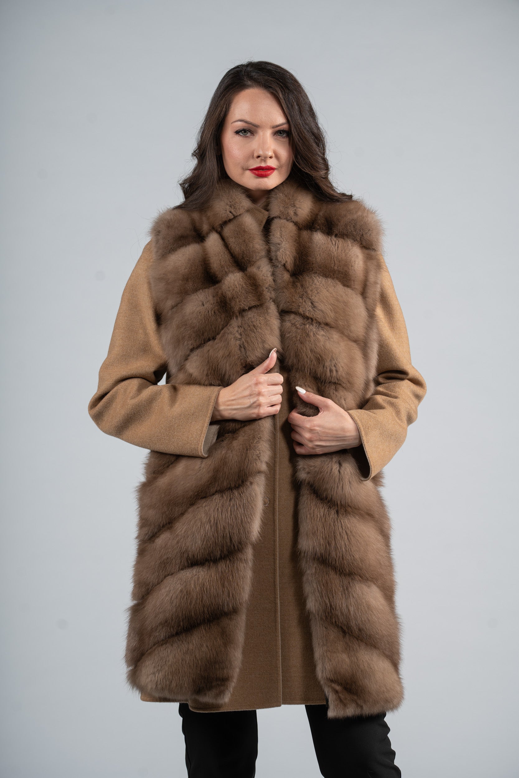 Beige Cashmere Half Coat & Vest with Baumarten Trim 17C8003