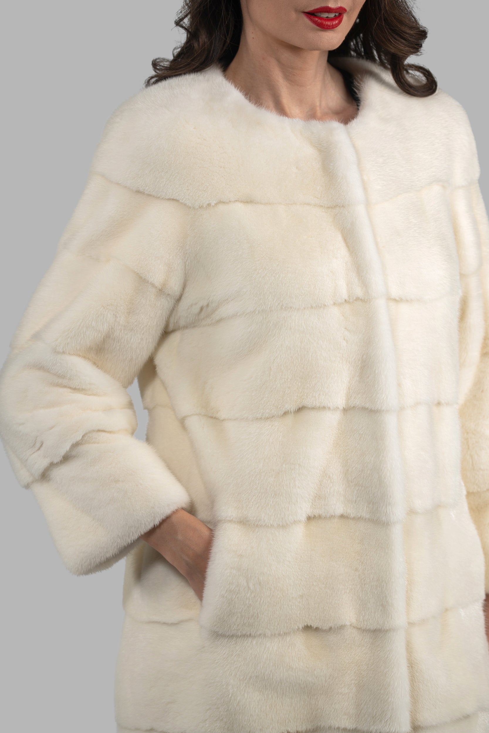 Collarless Pearl G/W Mink Coat 13C520
