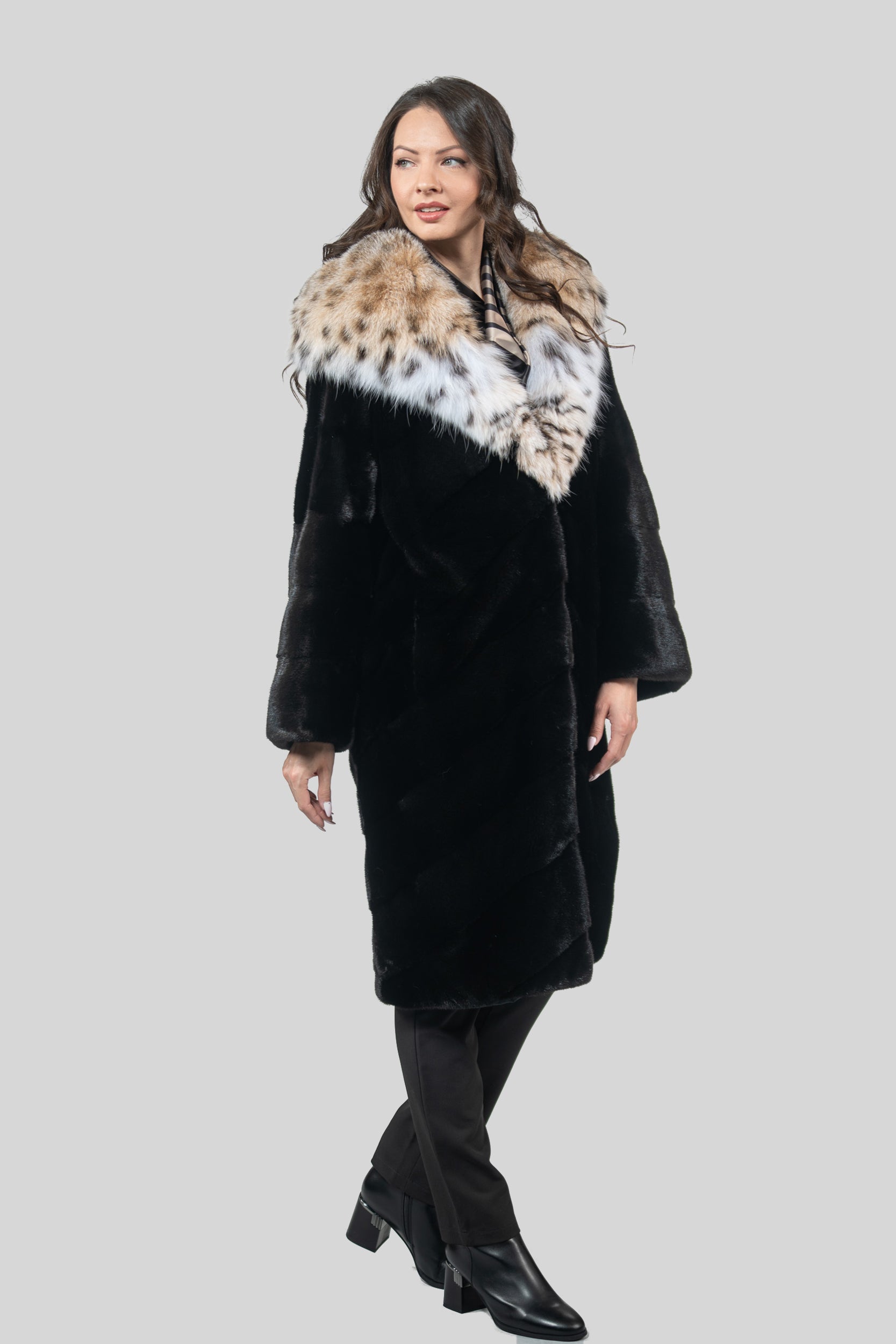 Blackglama Mink Half Coat with Bobcat Hood A/K850