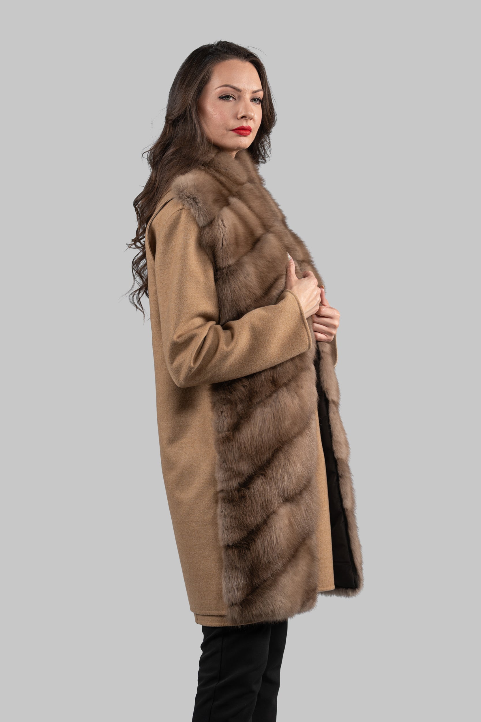 Beige Cashmere Half Coat & Vest with Baumarten Trim 17C8003