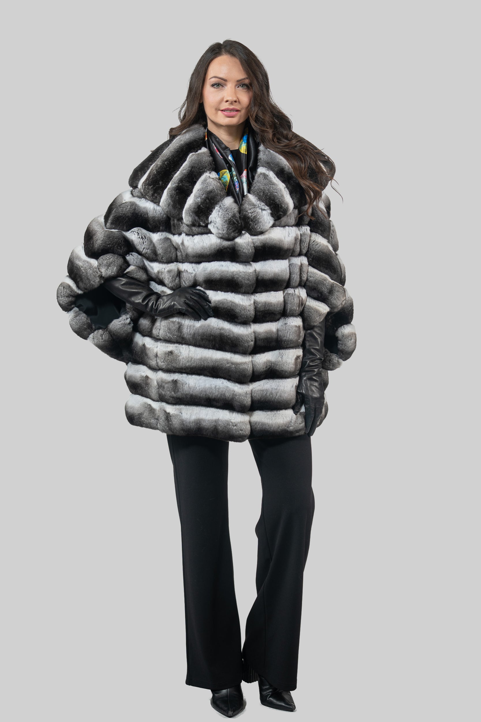 Chinchilla Hooded Cape P/K13C949