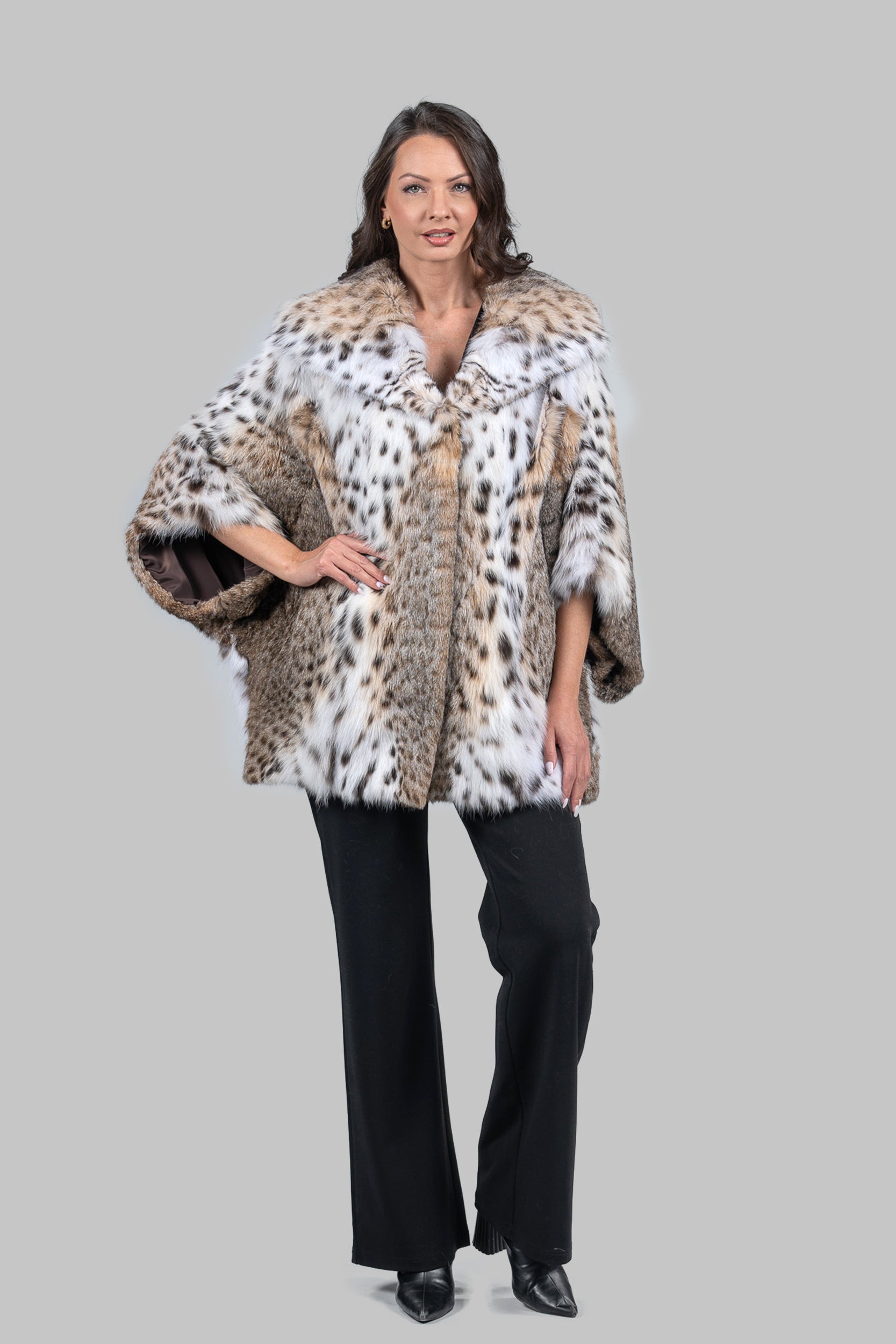 Bobcat Hooded Cape 13C949H