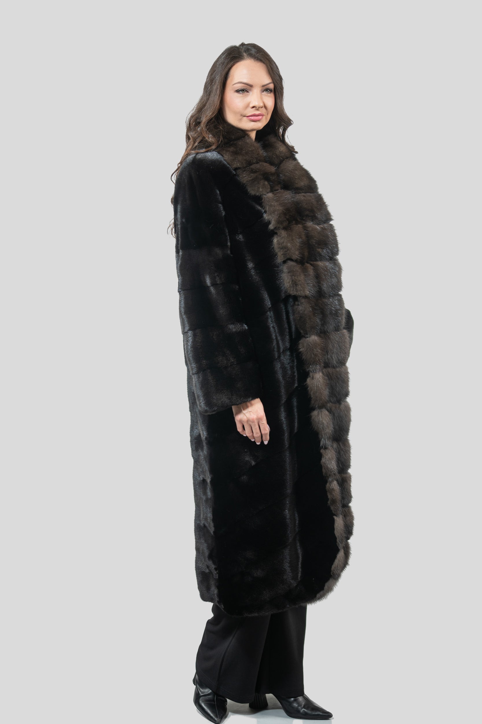 Blackglama Mink Coat With Russian Sable Trim A/K22C15