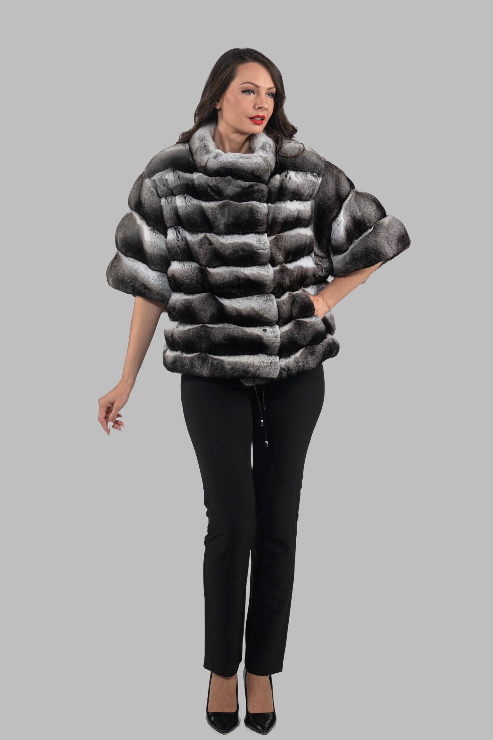 Chinchilla Jacket with Stand Collar and Short Sleeves P/K13C139