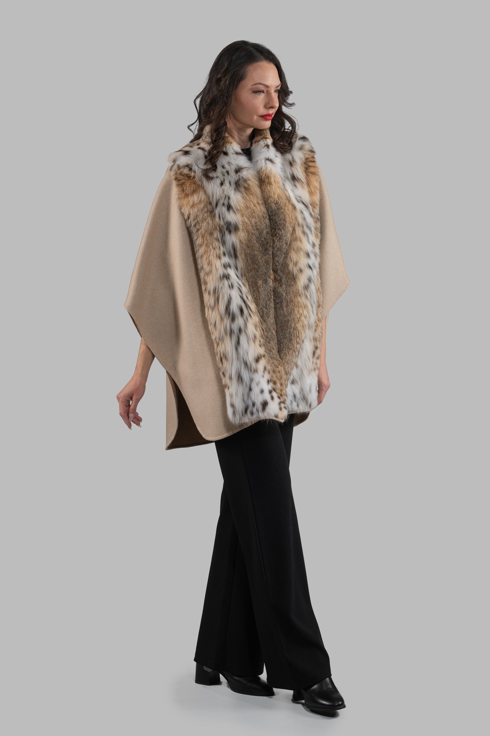 Ecru Cashmere Cape with Bobcat Fur Trim 18M950