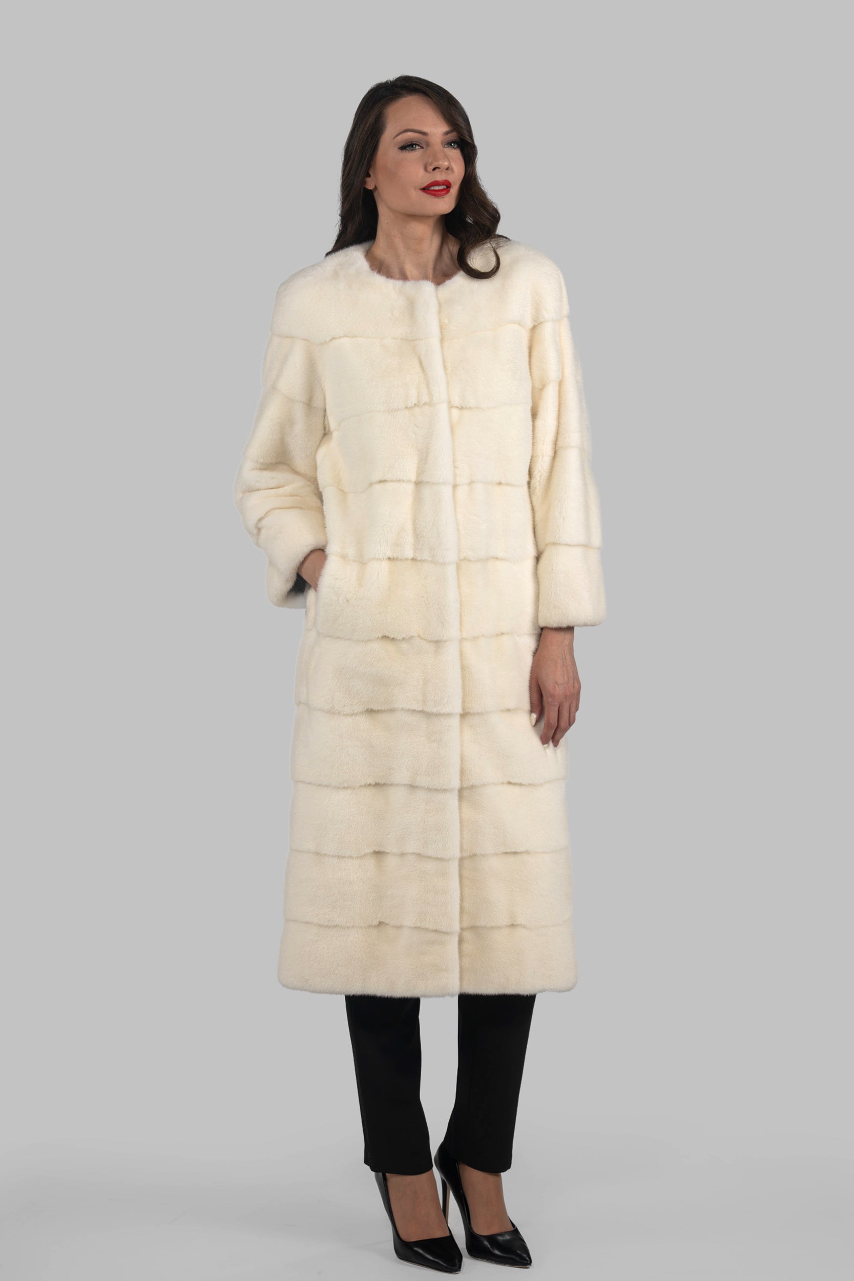 Collarless Pearl G/W Mink Coat 13C520