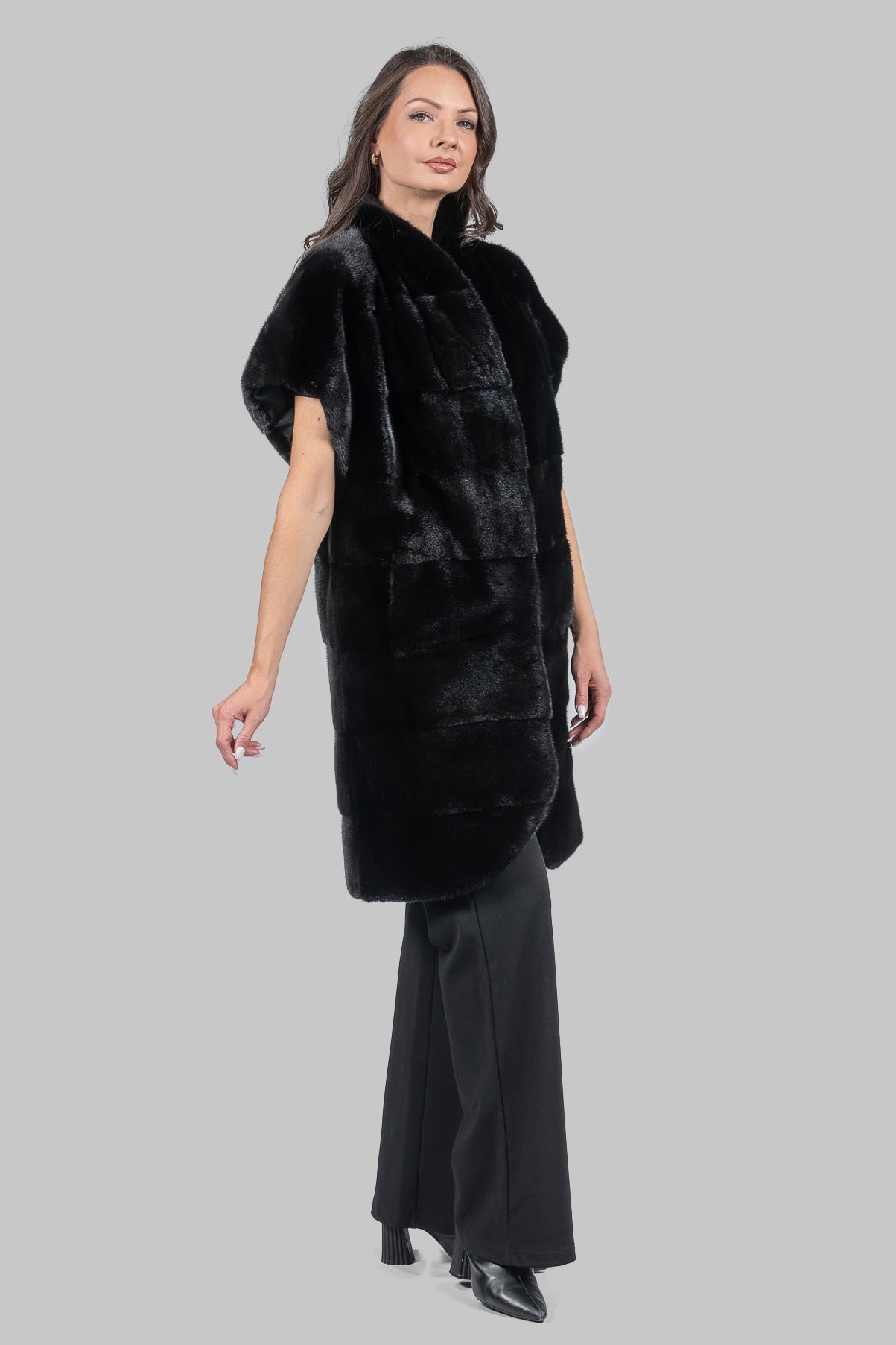 Collarless Blackglama Mink Vest P/K22C290